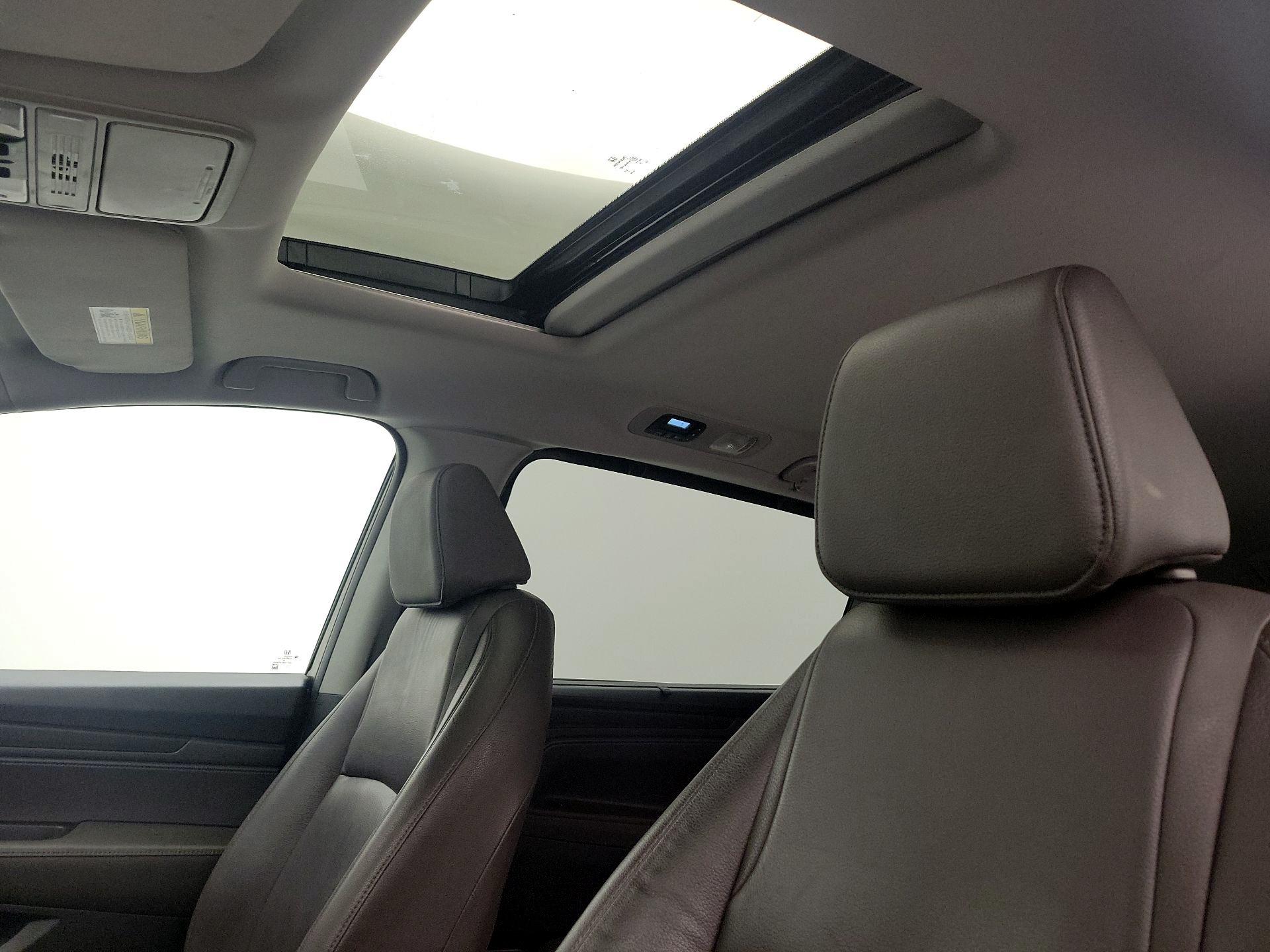 Thumbnail: 2019 Honda Odyssey - 19
