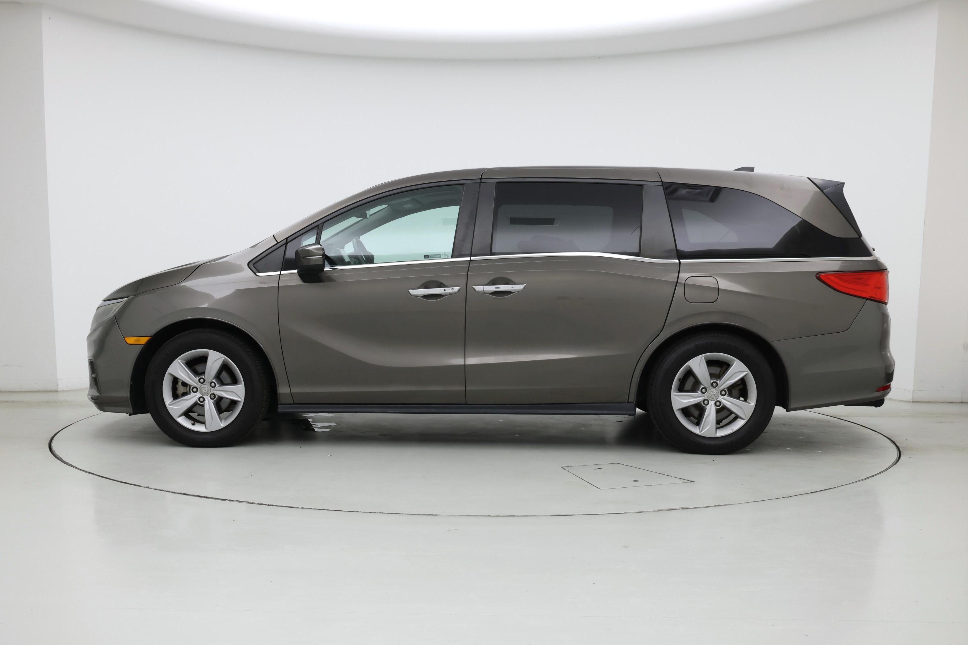 Thumbnail: 2019 Honda Odyssey - 3