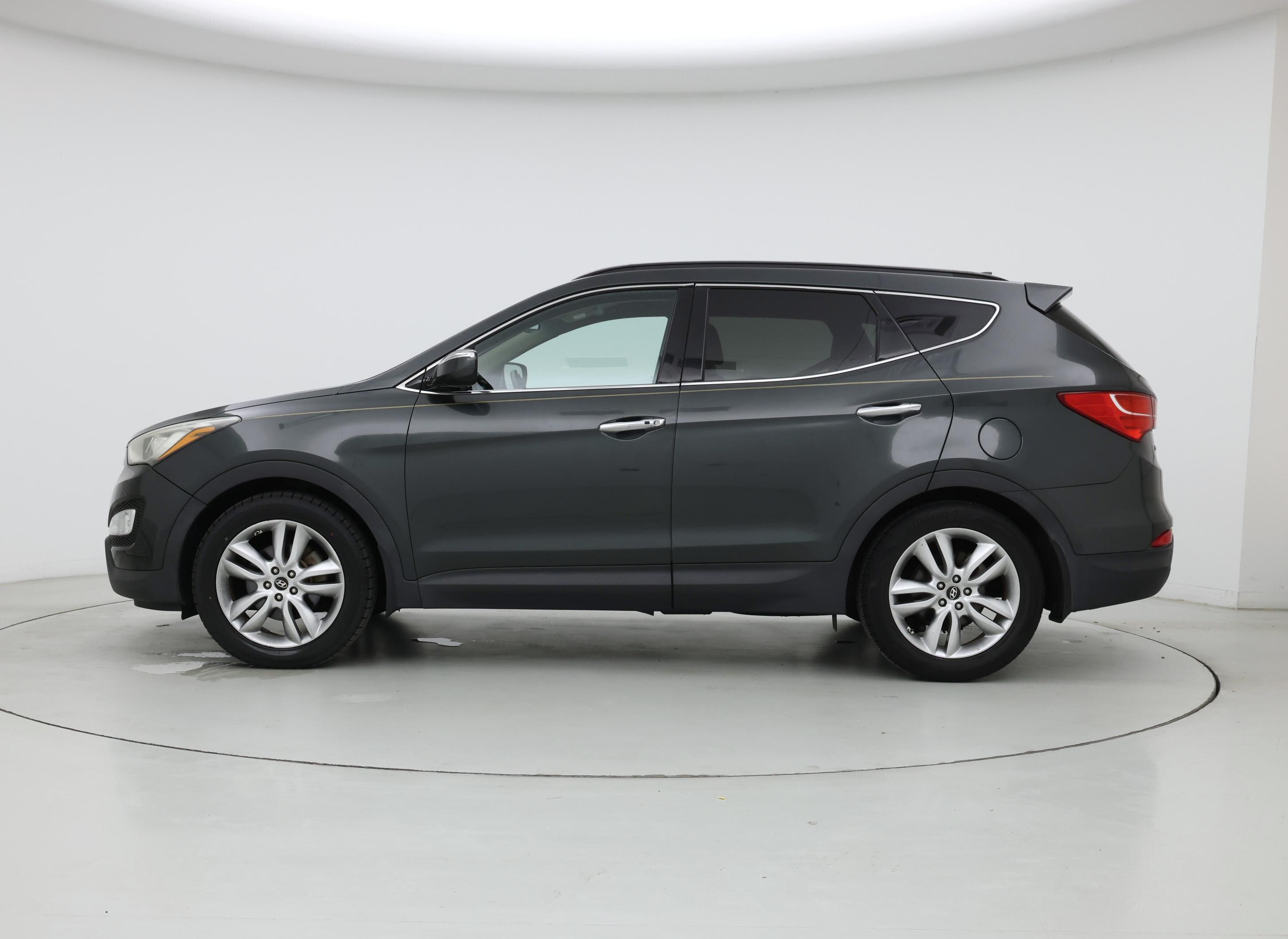 Thumbnail: 2013 Hyundai Santa Fe - 3