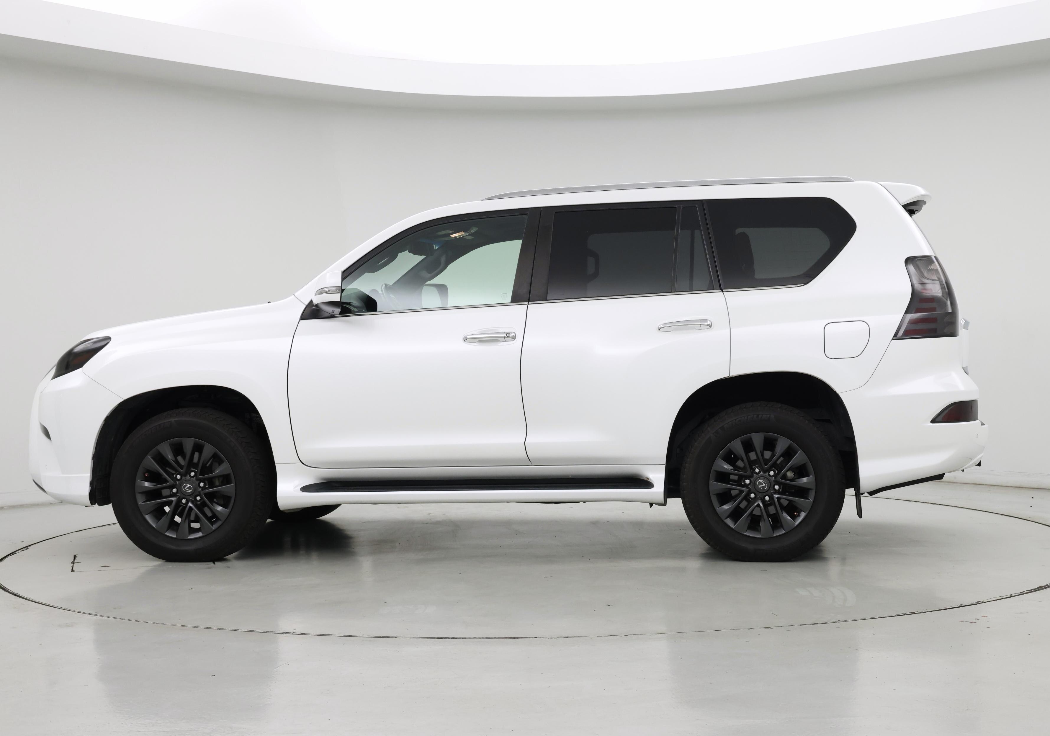Thumbnail: 2020 Lexus GX - 3