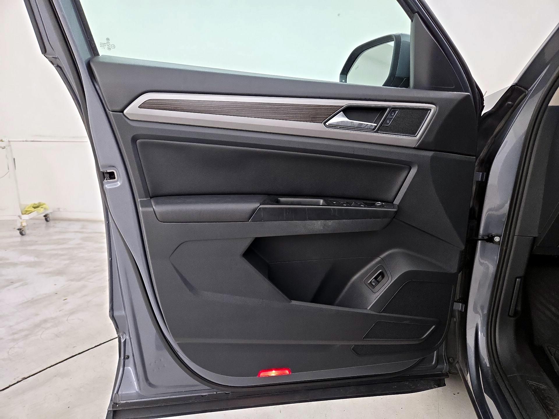 Thumbnail: 2019 Volkswagen Atlas - 12