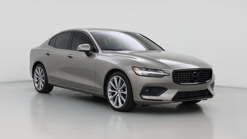 2021 Volvo S60 T5 Momentum Hero Image
