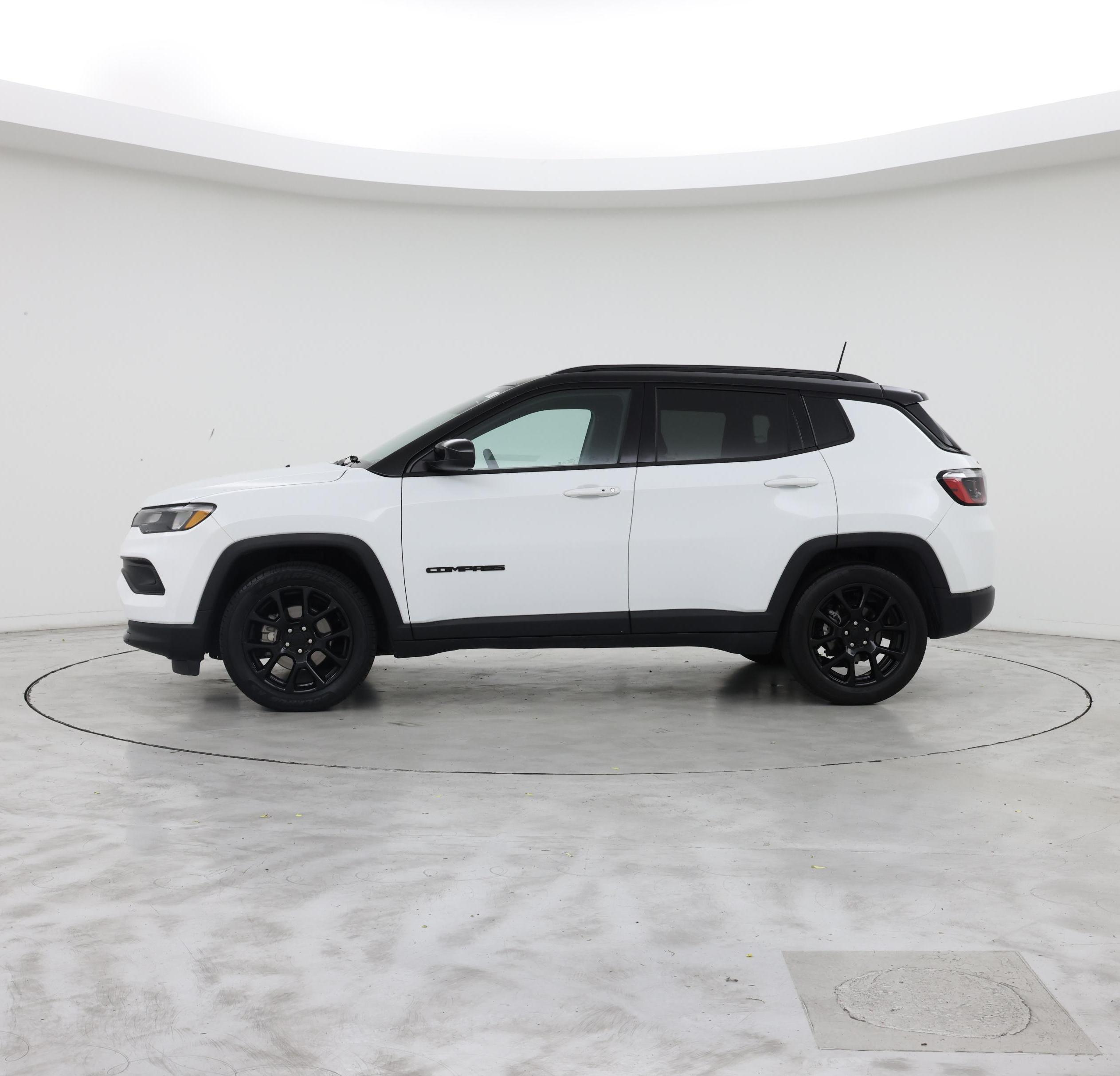 Thumbnail: 2022 Jeep Compass - 3