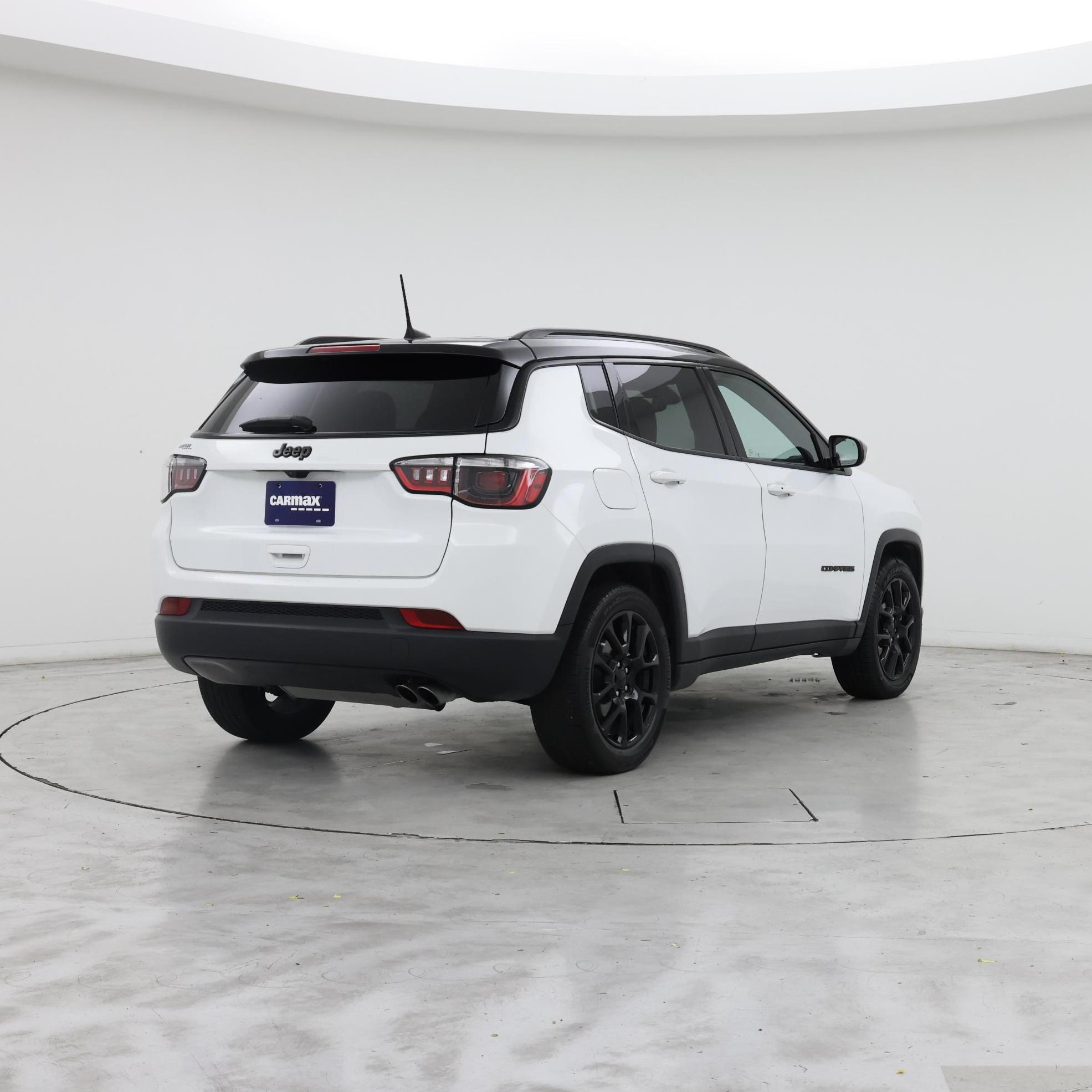 Thumbnail: 2022 Jeep Compass - 8