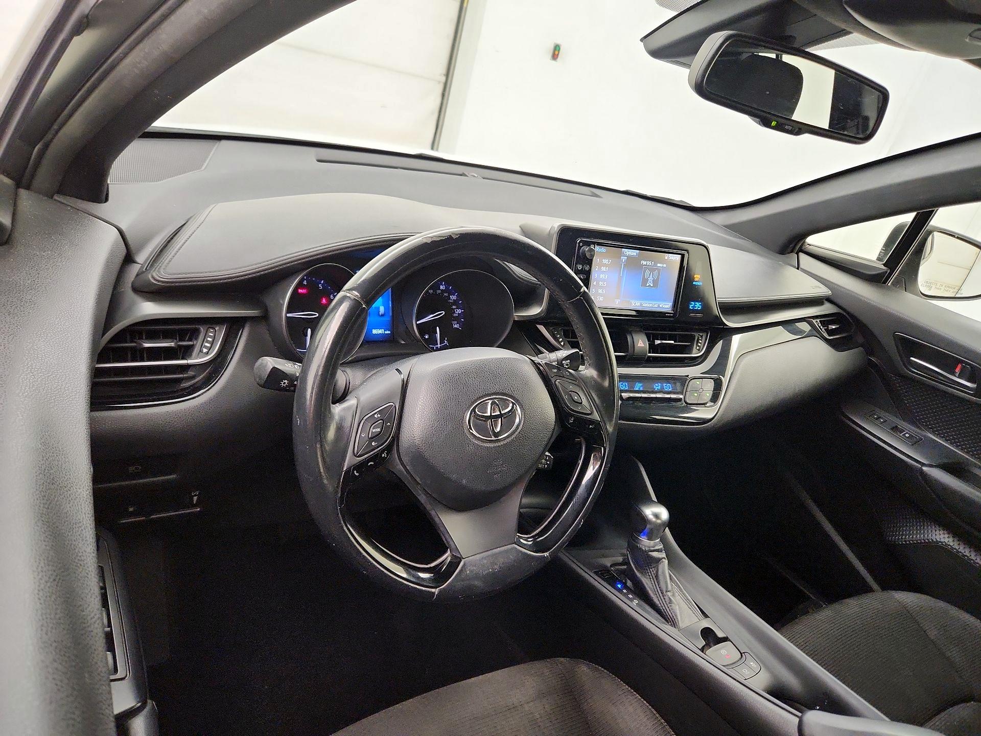 Thumbnail: 2018 Toyota C-HR - 9