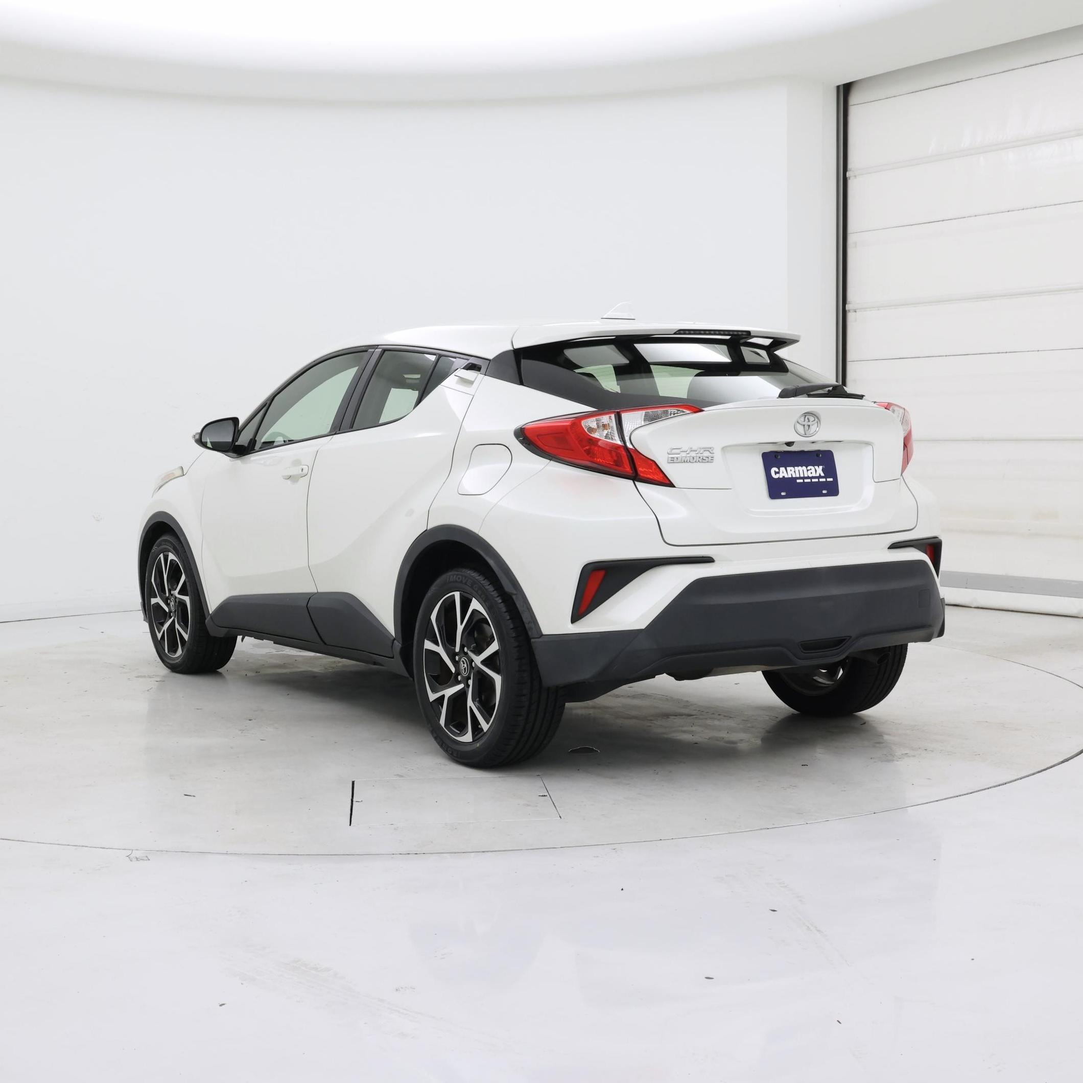 Thumbnail: 2018 Toyota C-HR - 2