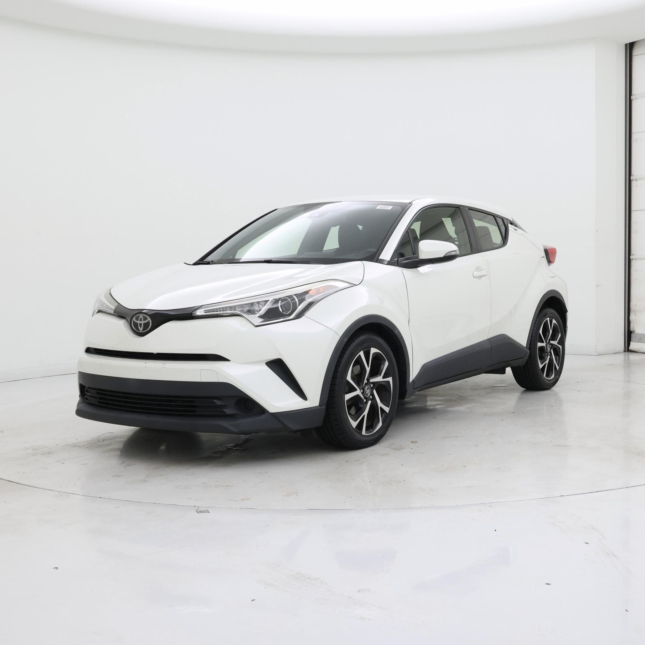 Thumbnail: 2018 Toyota C-HR - 4