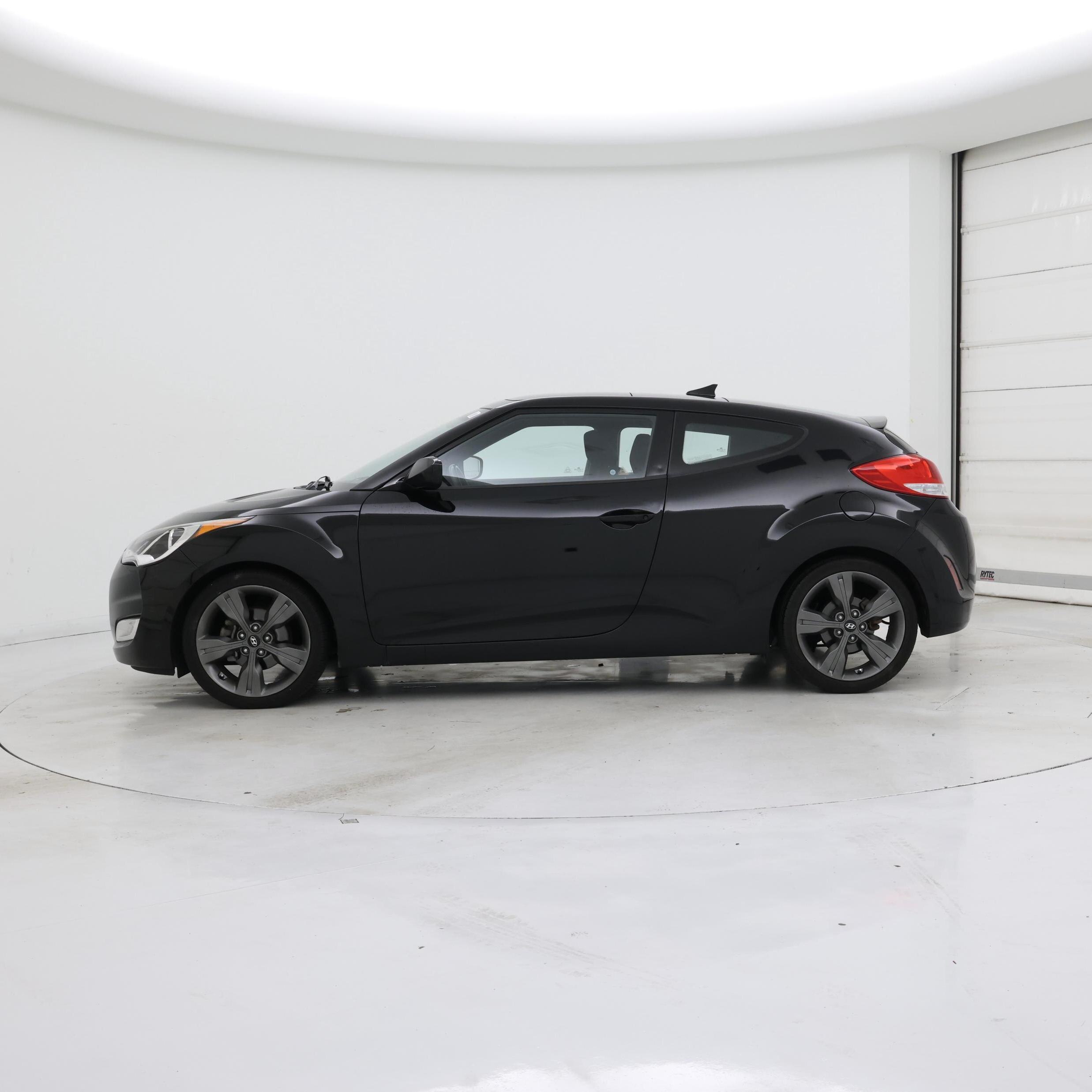 Thumbnail: 2017 Hyundai Veloster - 3