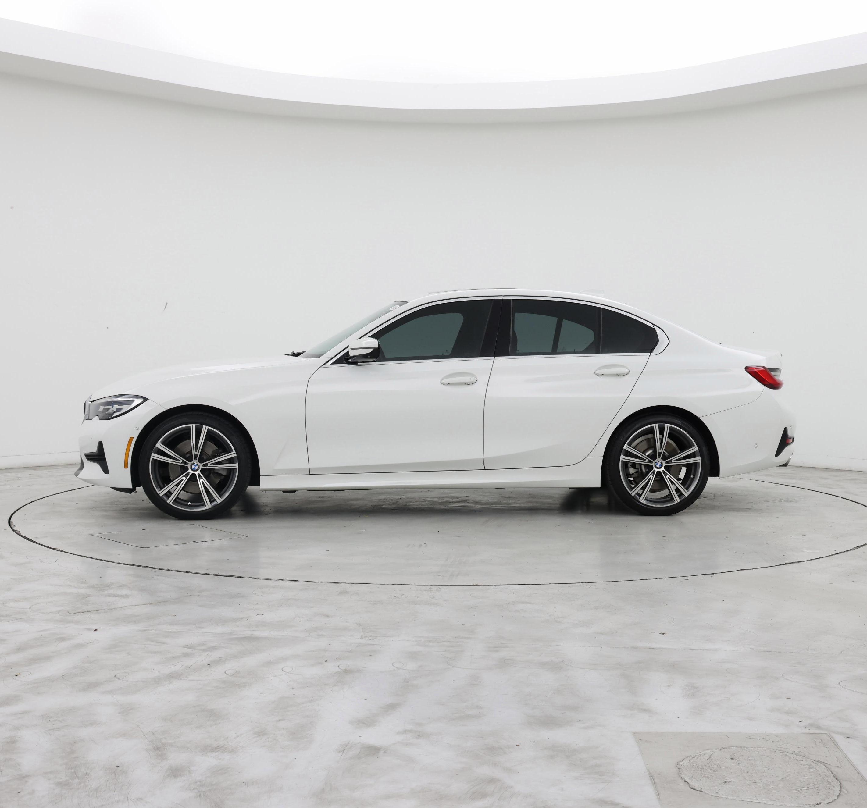 Thumbnail: 2020 BMW 3 Series - 3