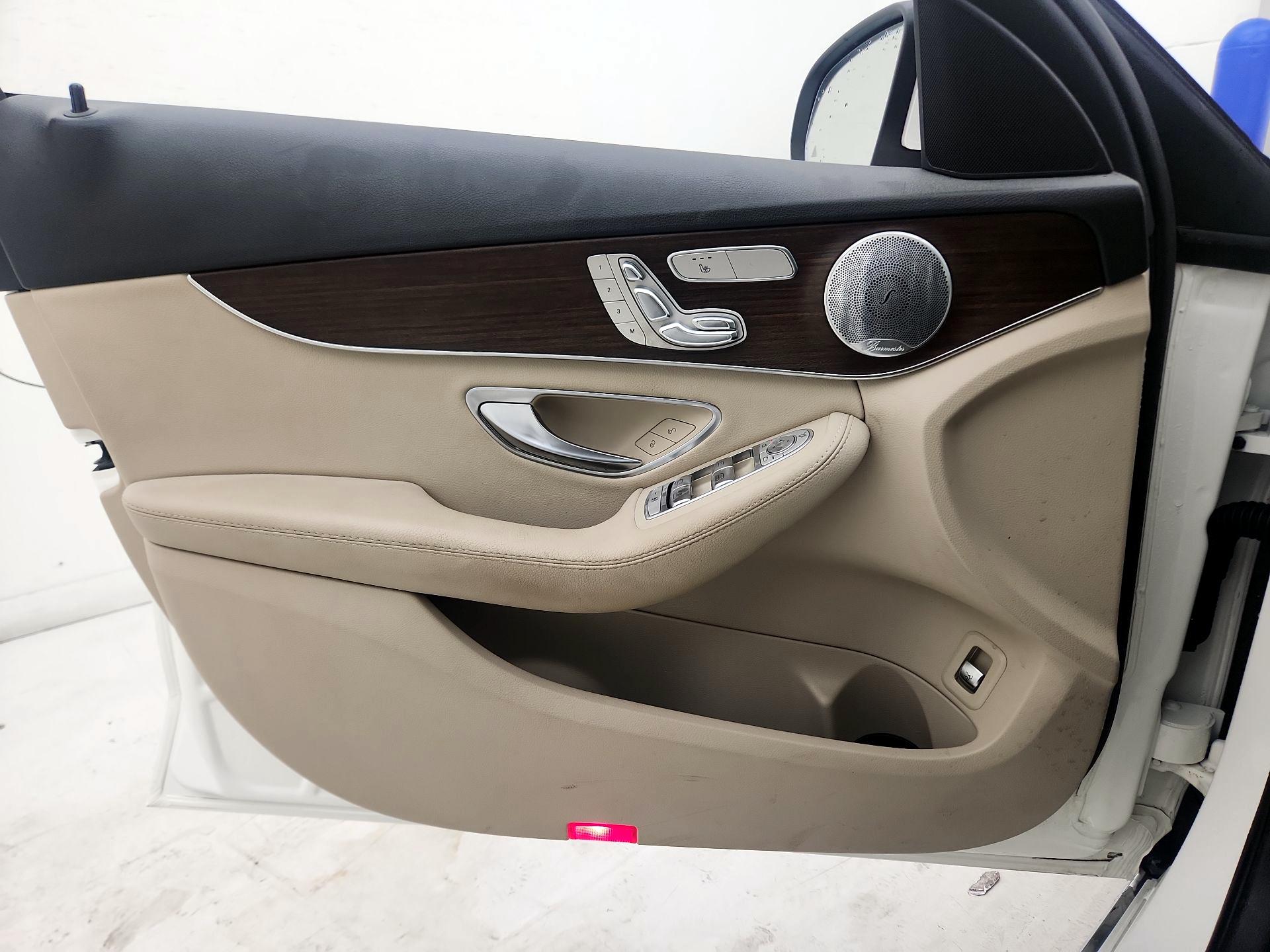 Thumbnail: 2019 Mercedes-Benz C-Class - 12