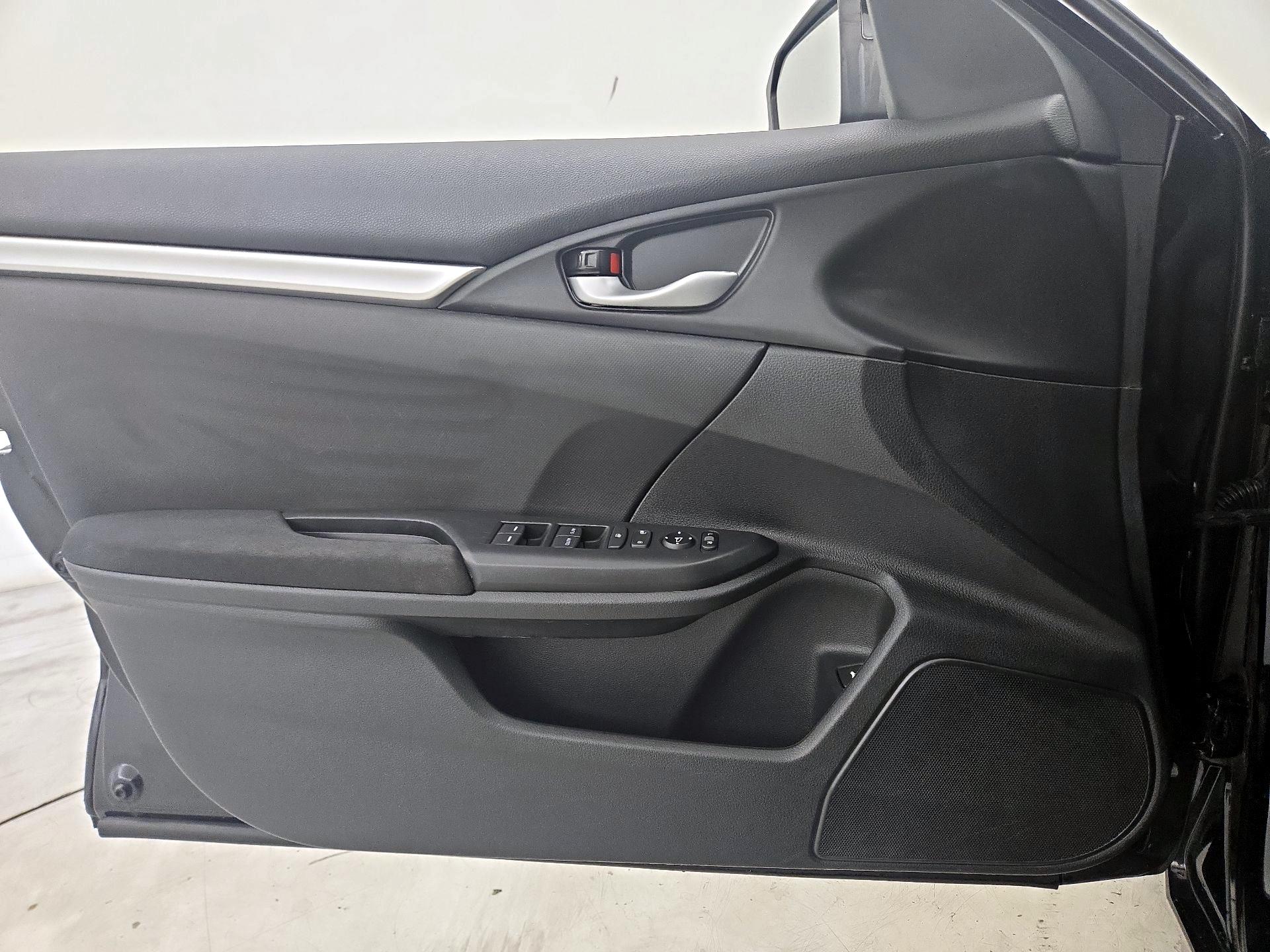 Thumbnail: 2019 Honda Civic - 12