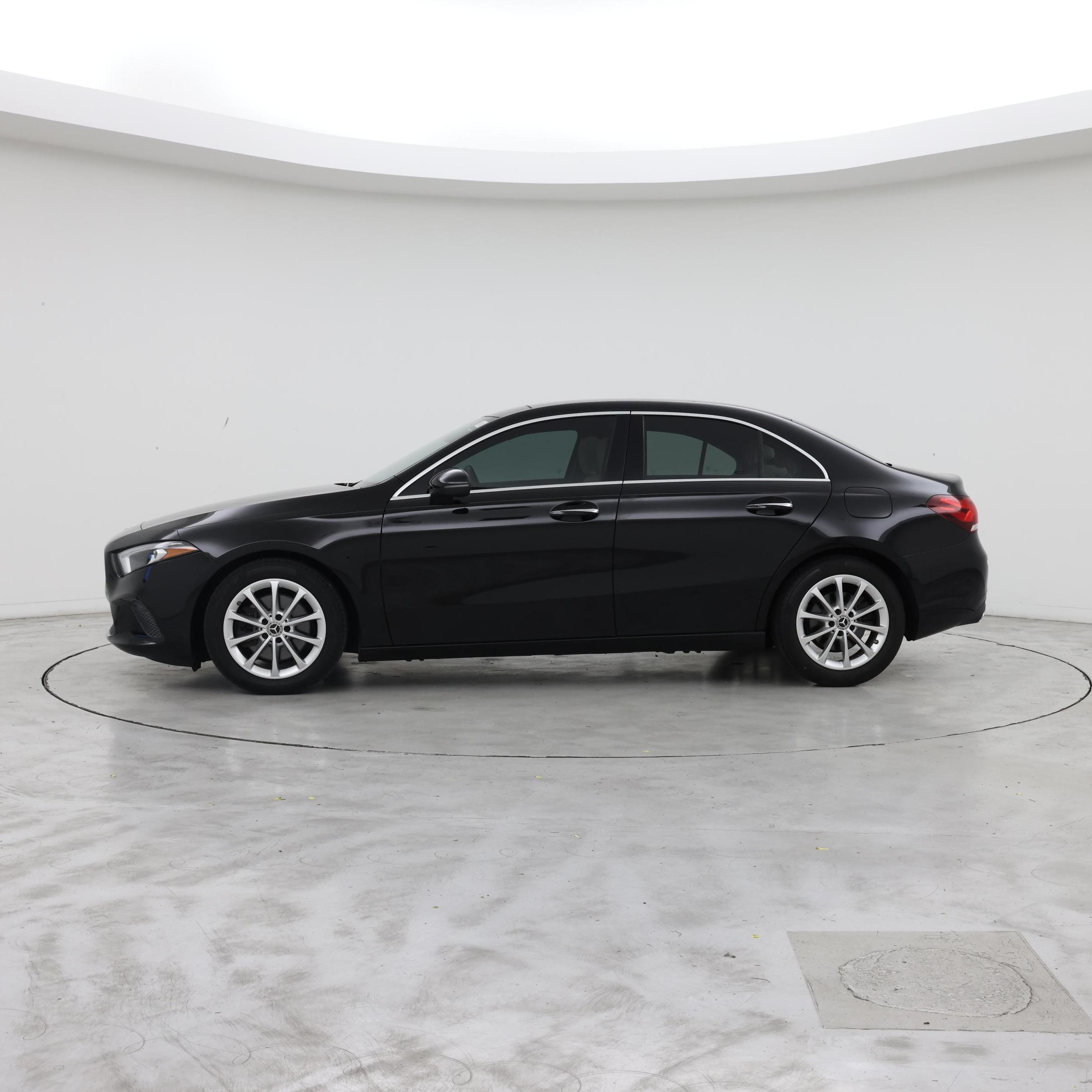 Thumbnail: 2021 Mercedes-Benz A-Class - 3