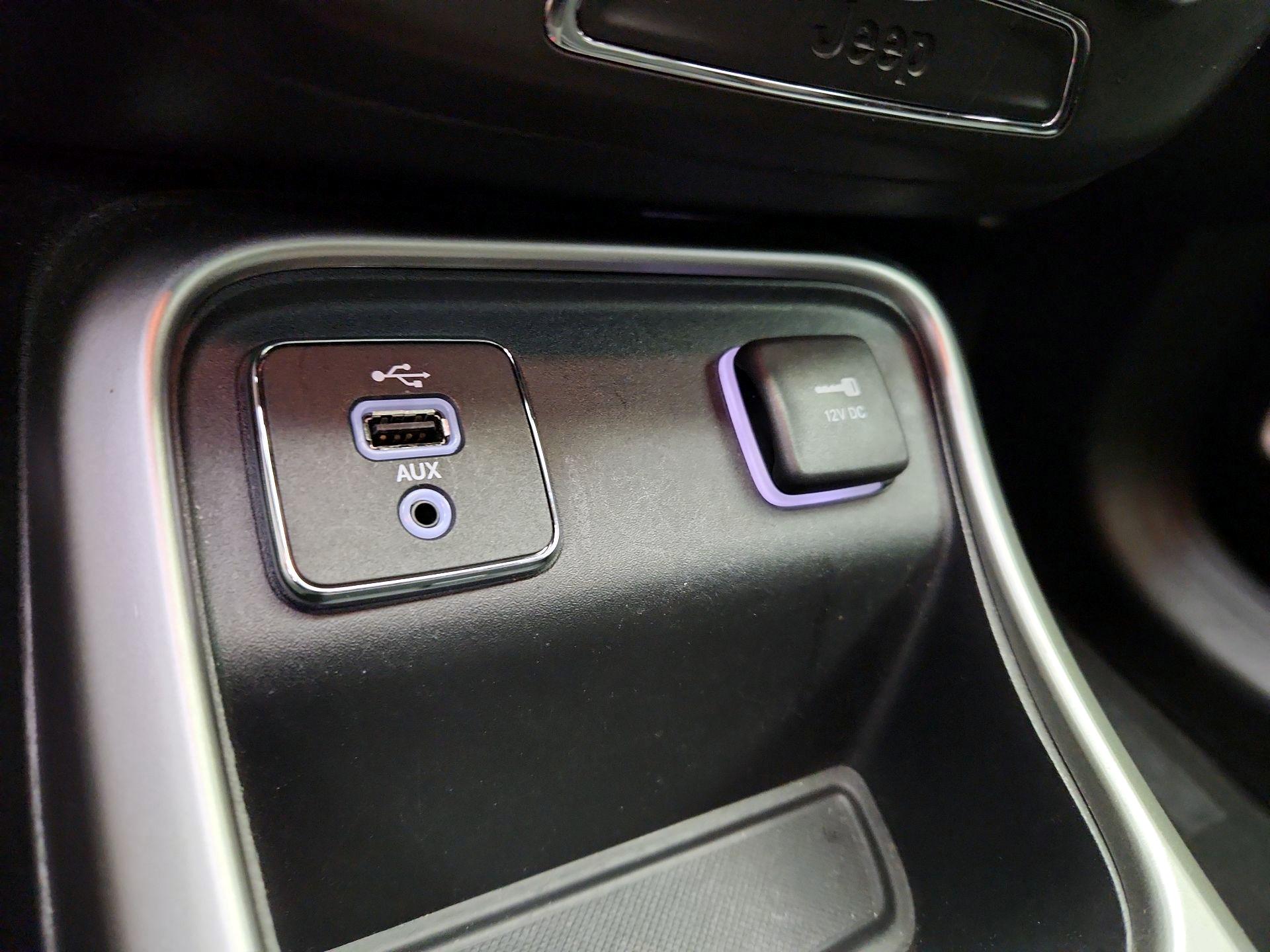 Thumbnail: 2018 Jeep Compass - 19