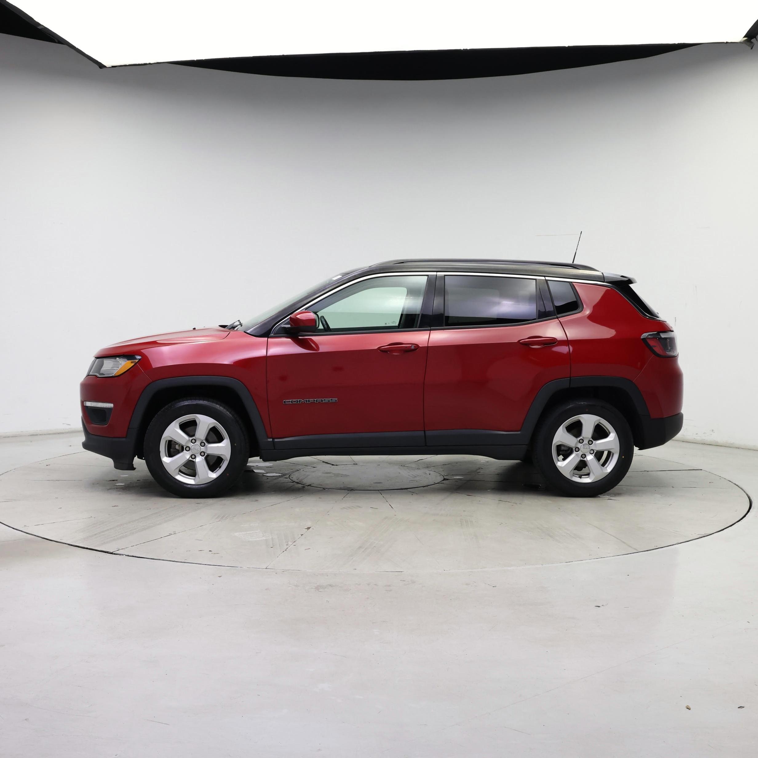 Thumbnail: 2018 Jeep Compass - 3