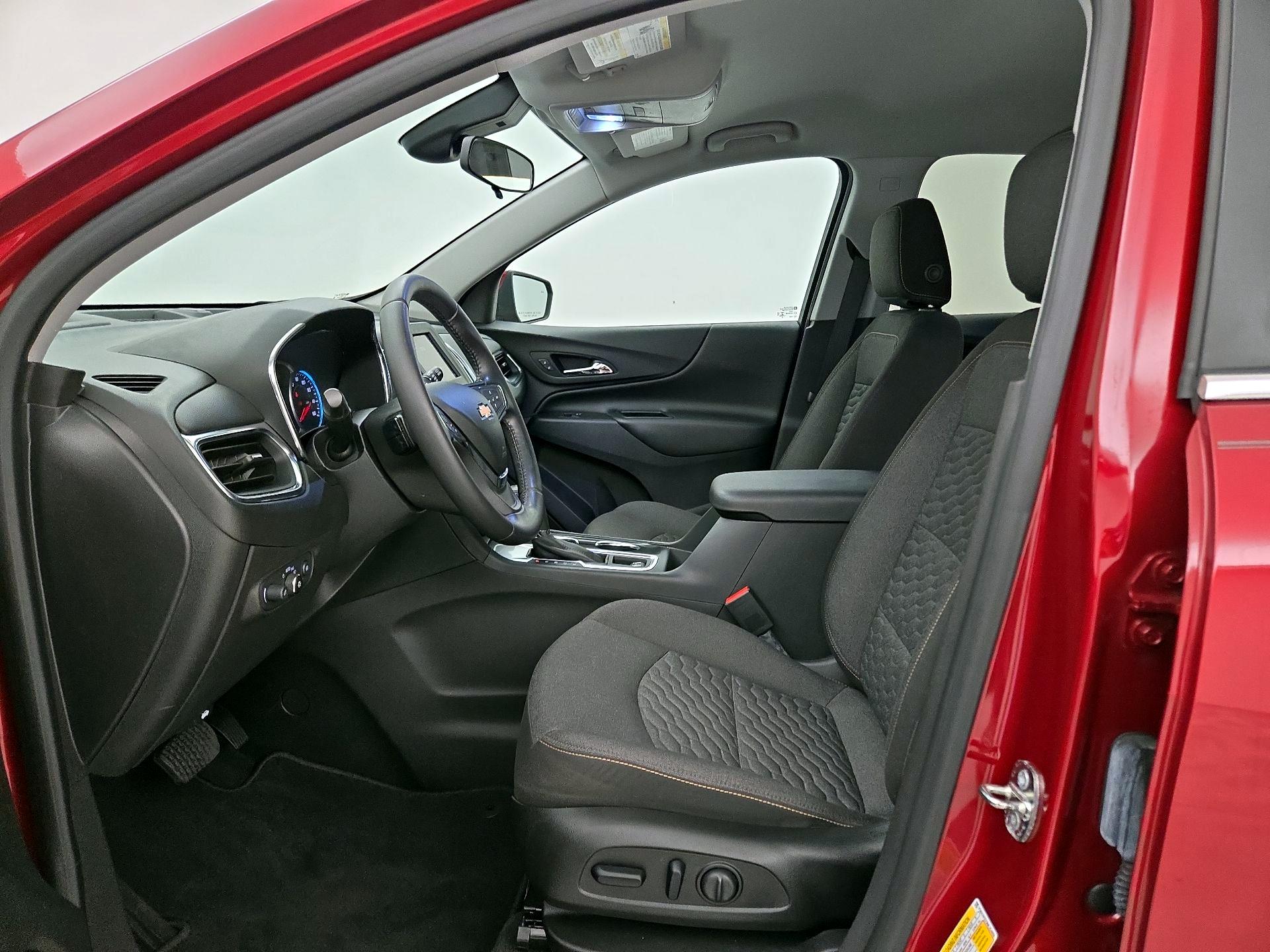 Thumbnail: 2021 Chevrolet Equinox - 11