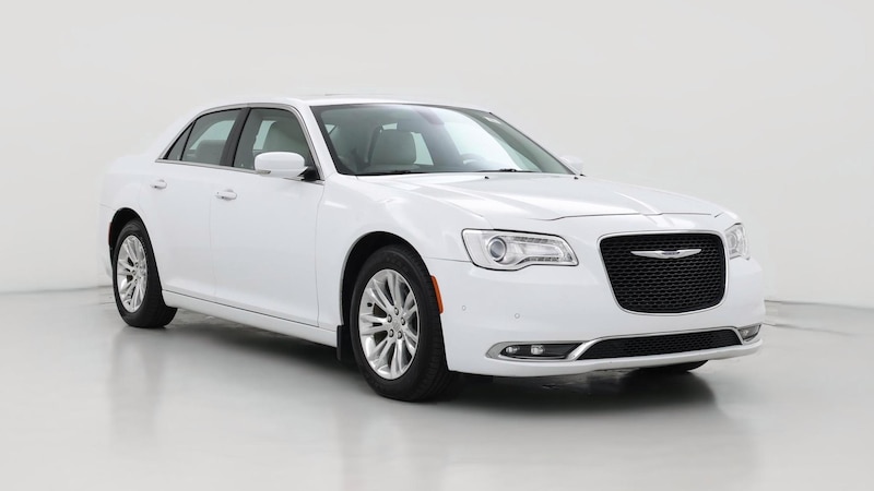 2021 Chrysler 300 Touring Hero Image