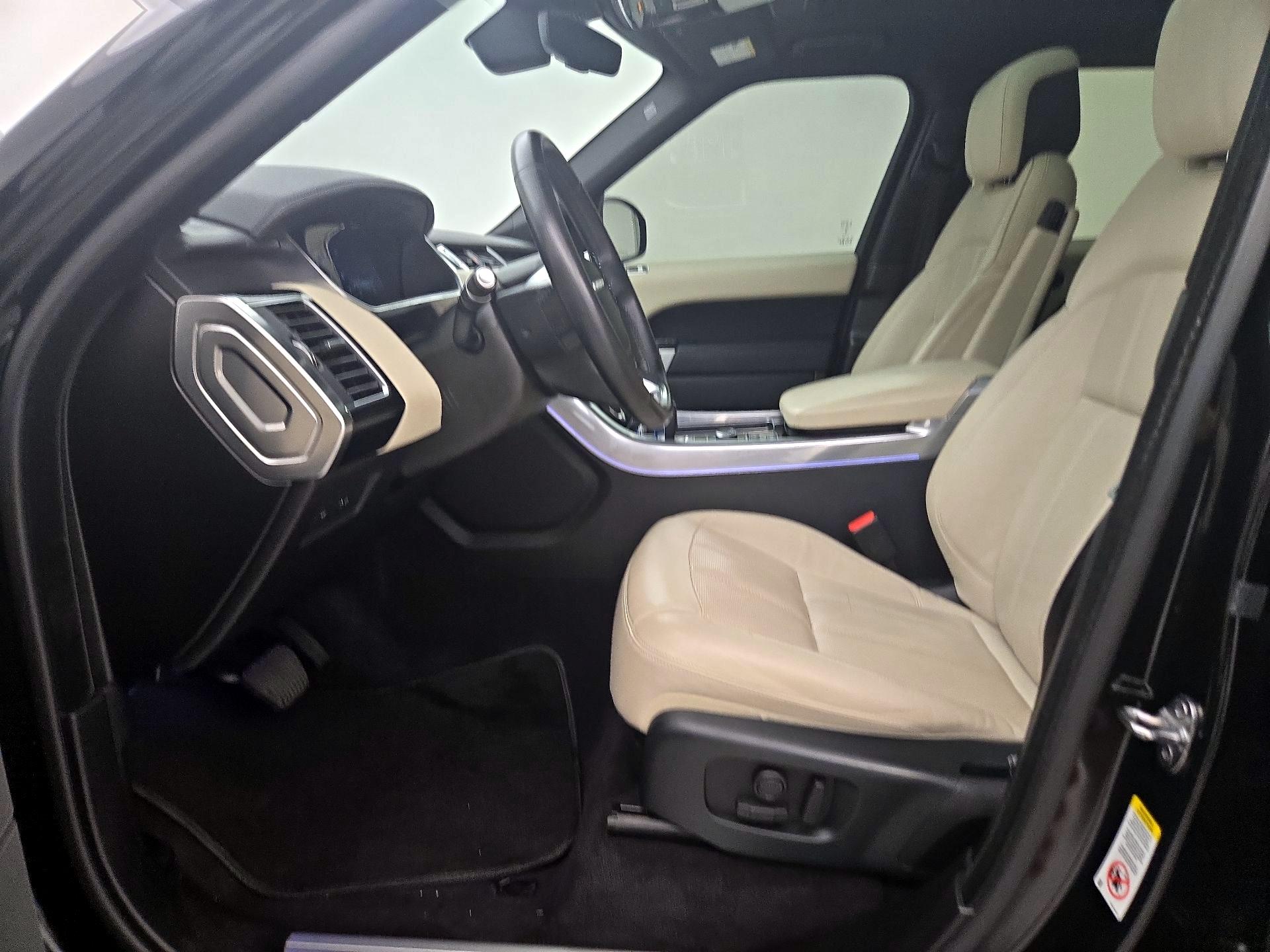 Thumbnail: 2020 Land Rover Range Rover Sport - 11