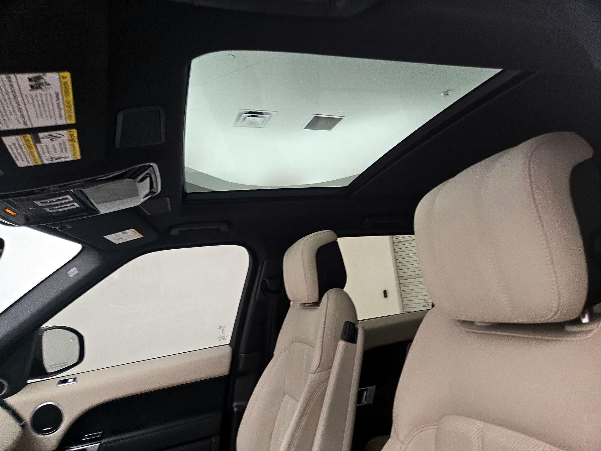 Thumbnail: 2020 Land Rover Range Rover Sport - 19