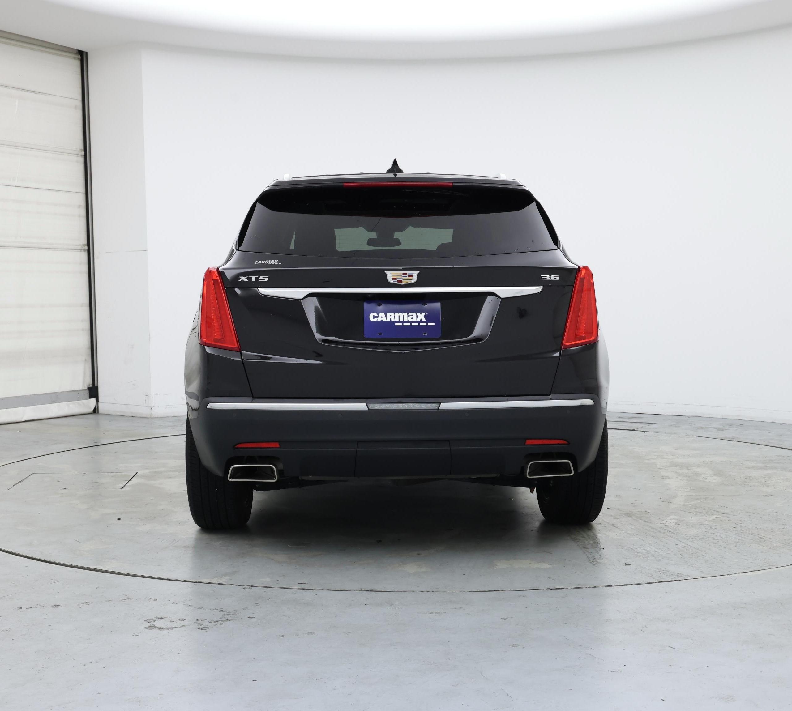 Thumbnail: 2019 Cadillac XT5 - 6