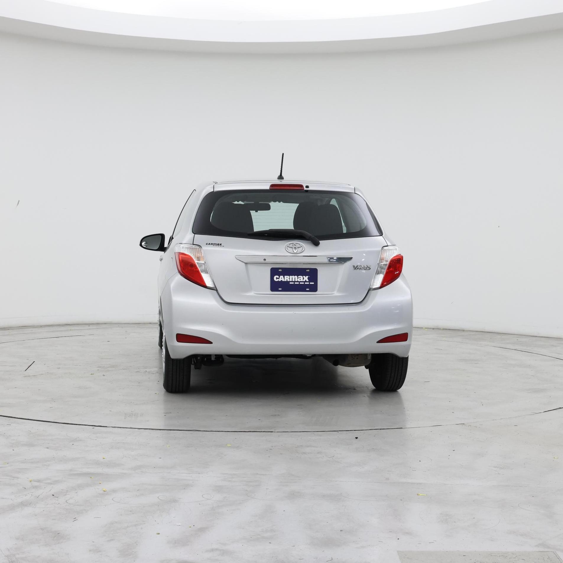 Thumbnail: 2014 Toyota Yaris - 6