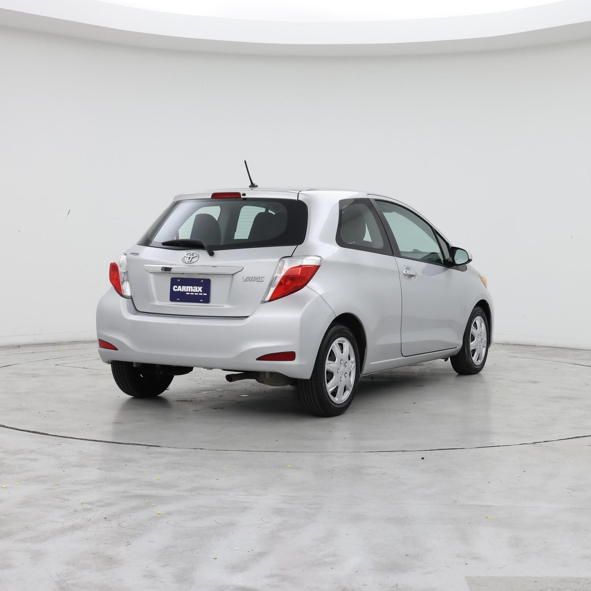 Thumbnail: 2014 Toyota Yaris - 8