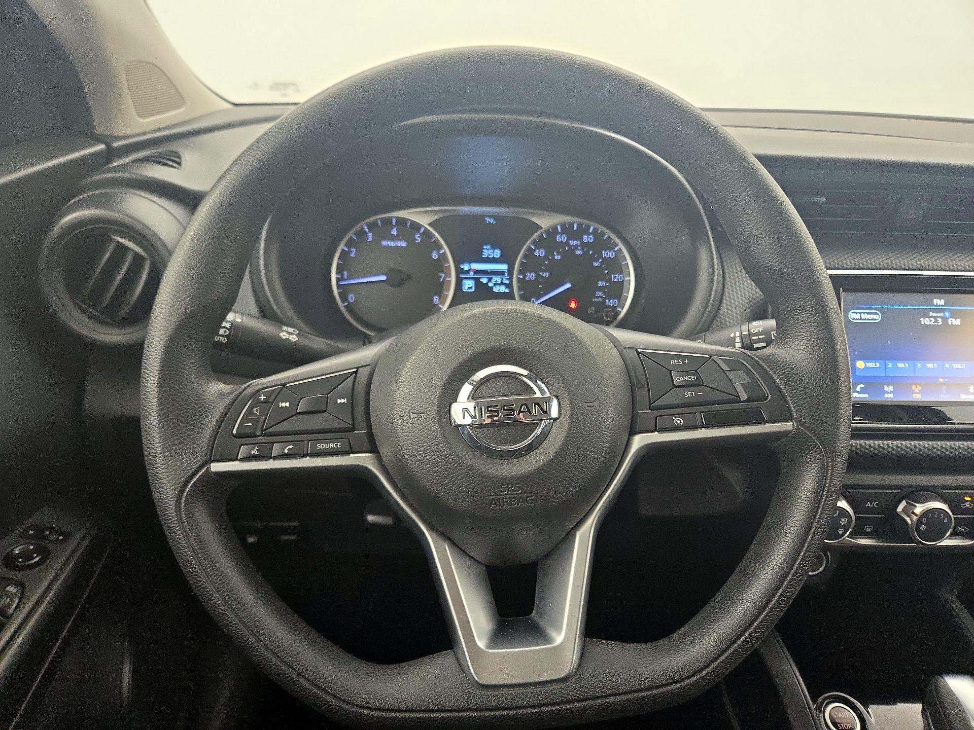 Thumbnail: 2021 Nissan Kicks - 10