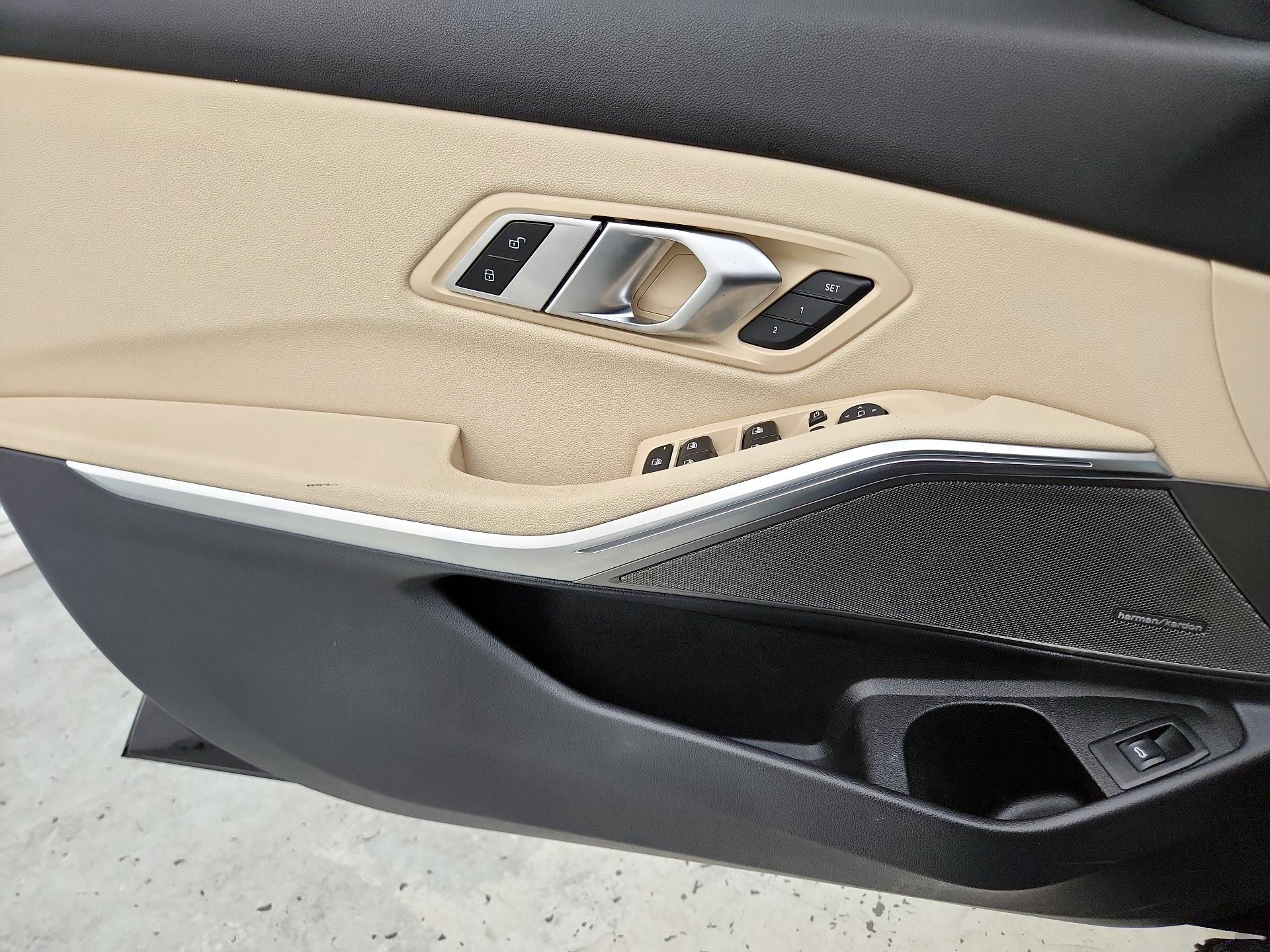 Thumbnail: 2021 BMW 3 Series - 12
