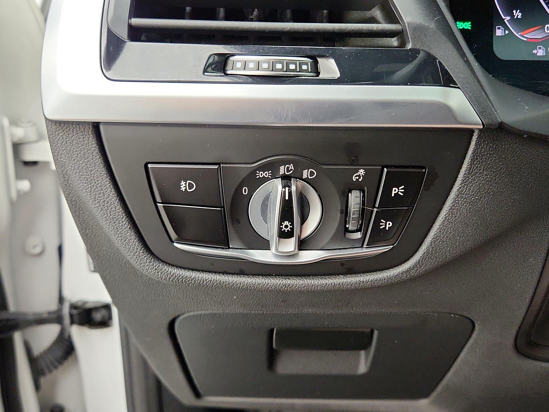 Thumbnail: 2020 BMW X3 - 13