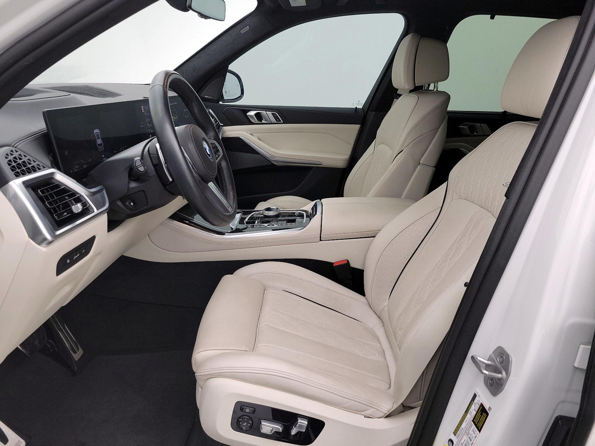 Thumbnail: 2024 BMW X5 - 11