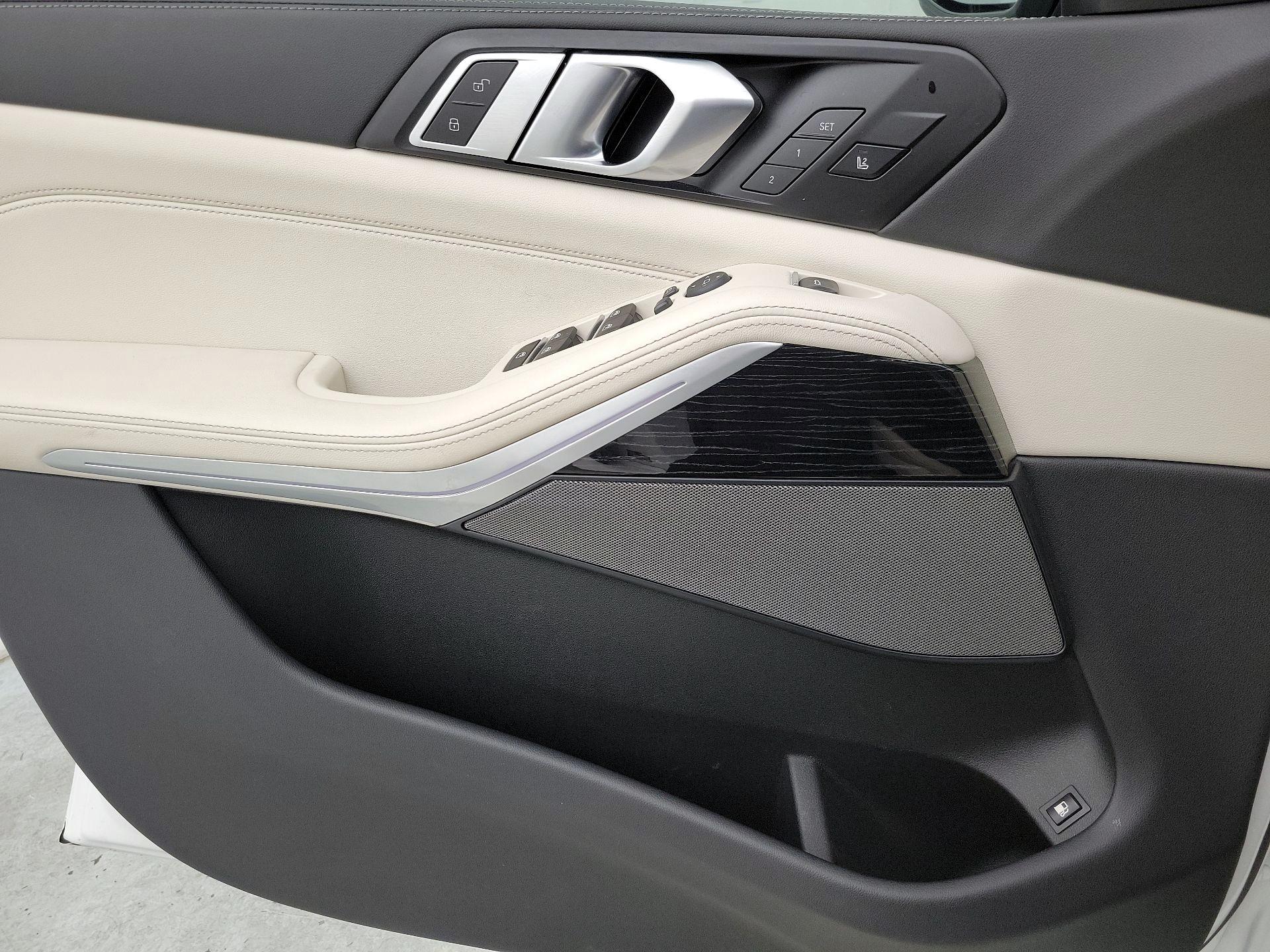 Thumbnail: 2024 BMW X5 - 12