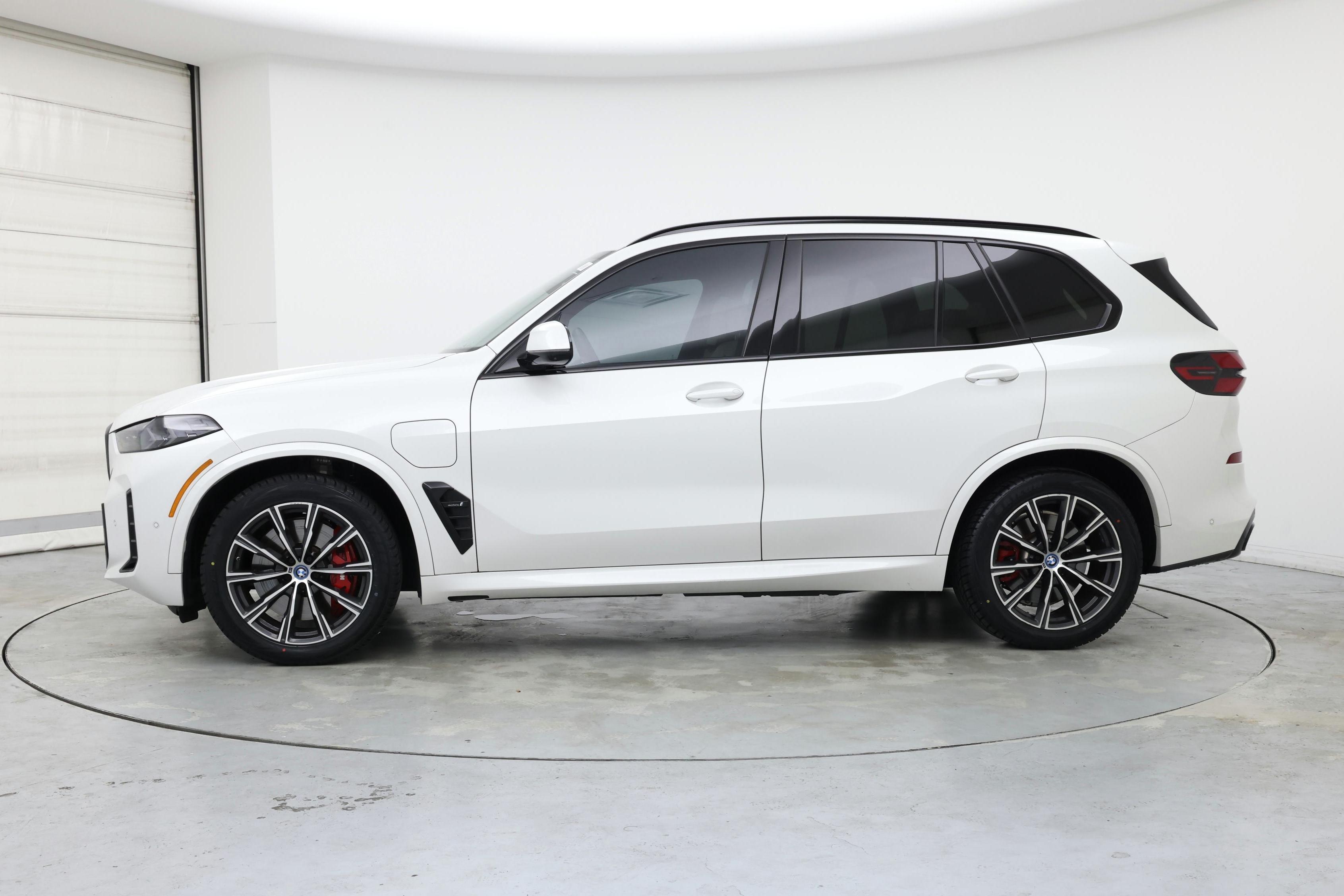 Thumbnail: 2024 BMW X5 - 3