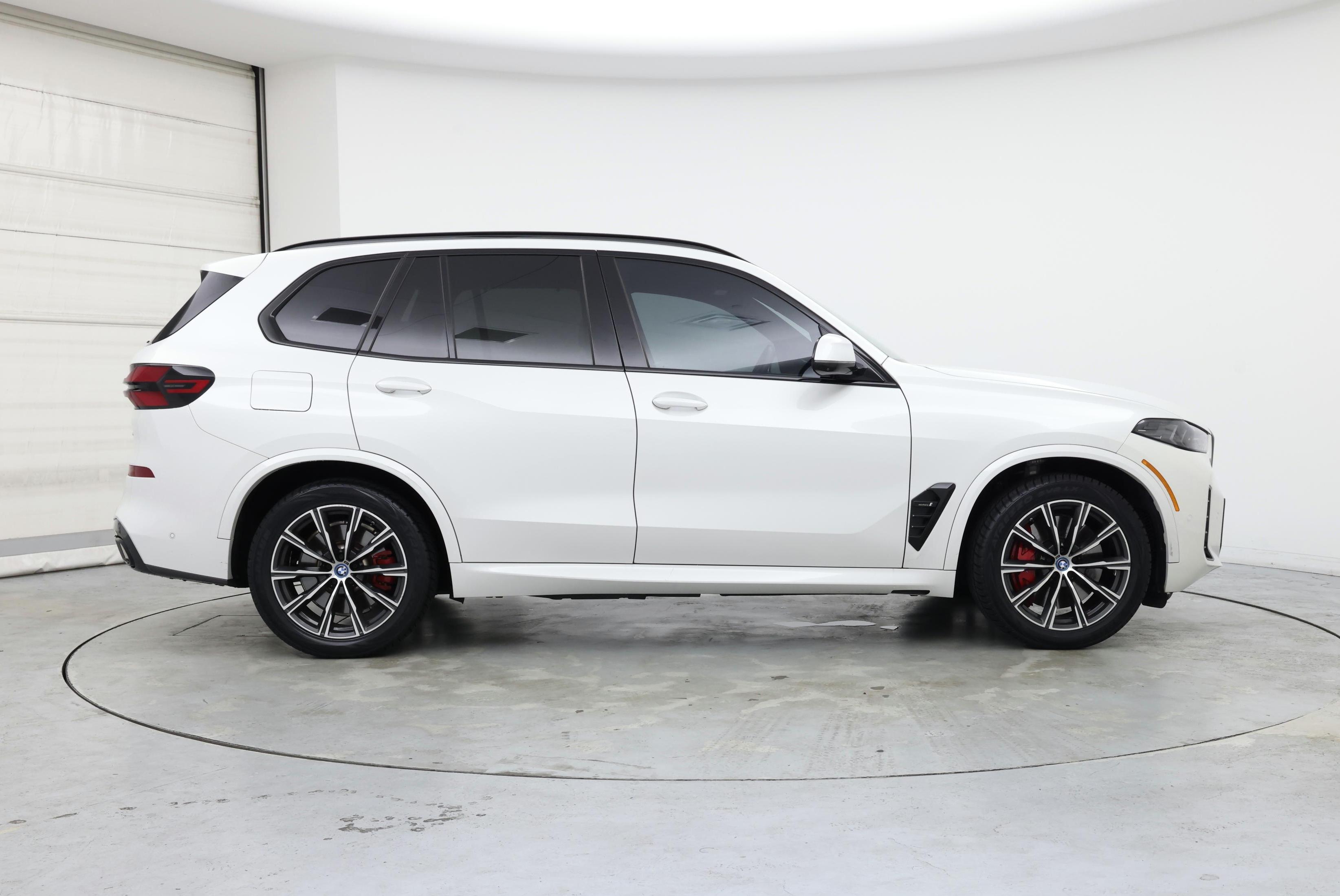Thumbnail: 2024 BMW X5 - 7