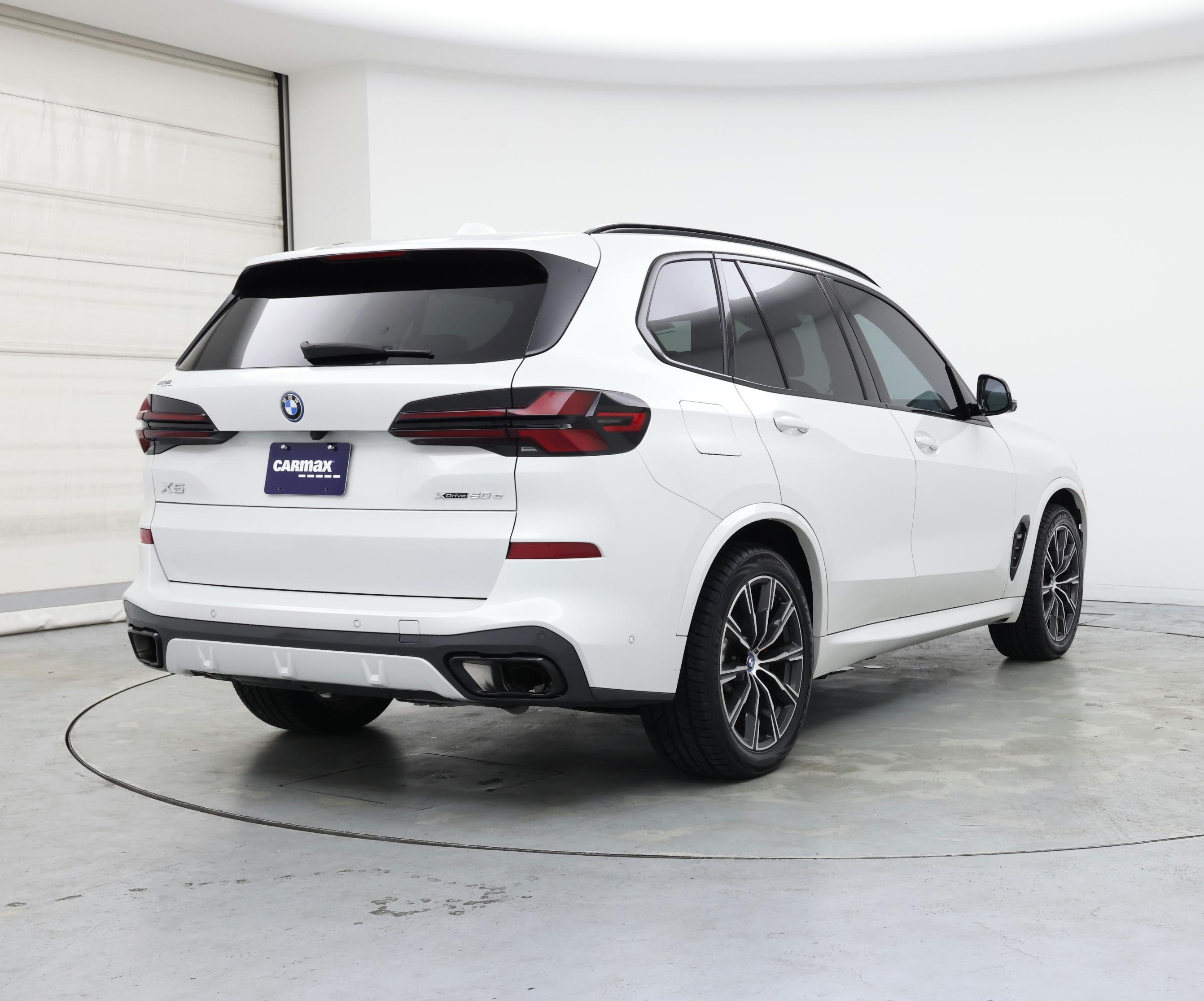 Thumbnail: 2024 BMW X5 - 8