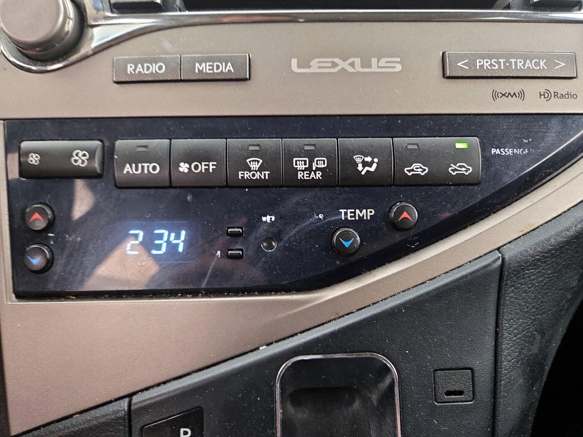 Thumbnail: 2015 Lexus RX - 16
