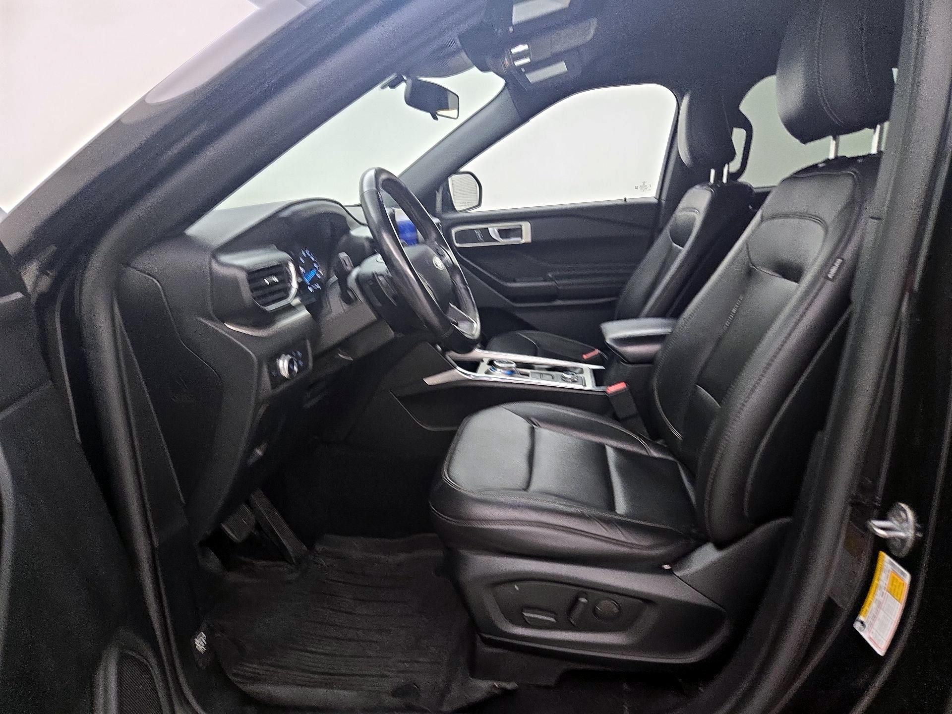 Thumbnail: 2020 Ford Explorer - 11