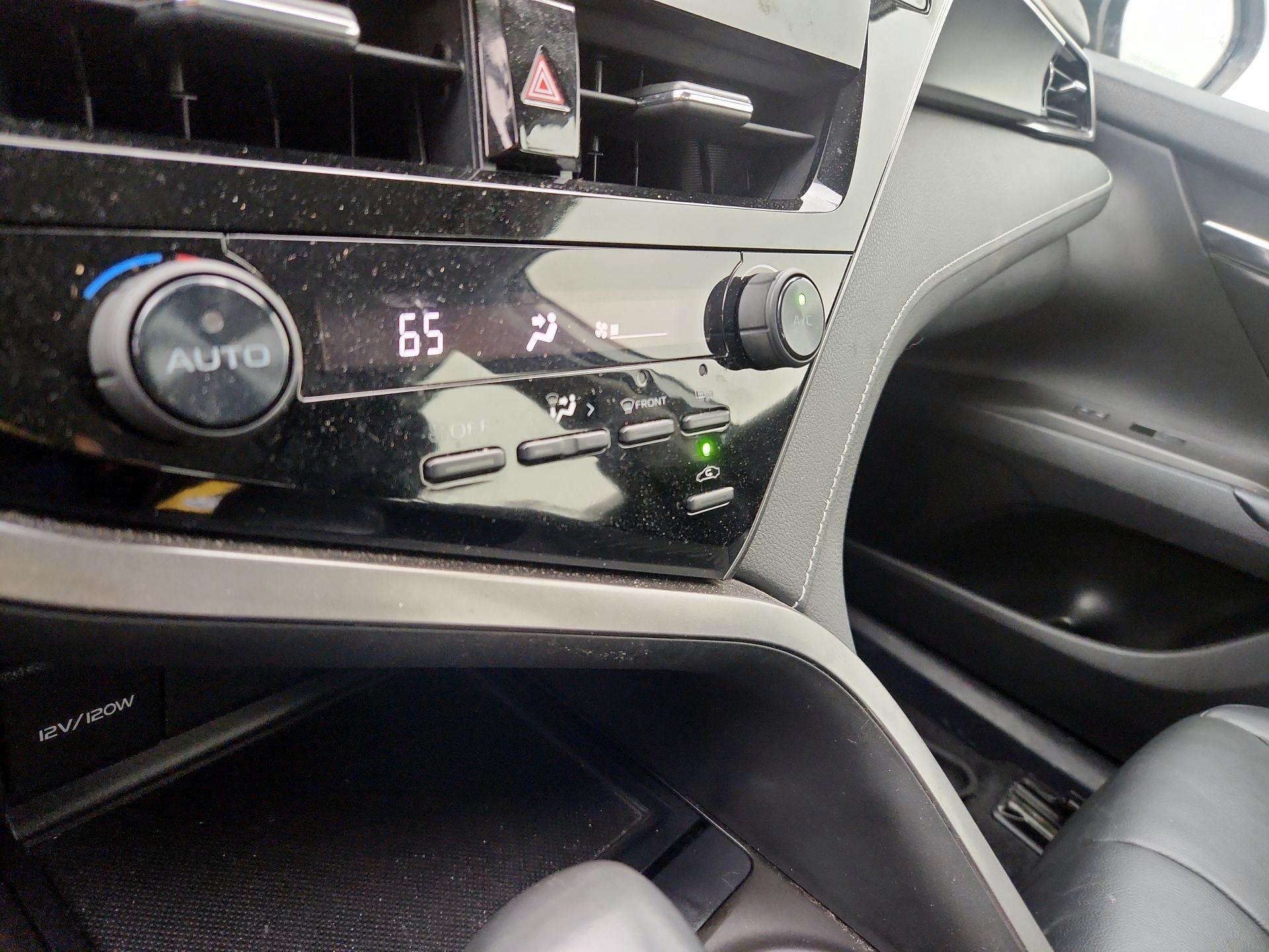 Thumbnail: 2021 Toyota Camry - 16