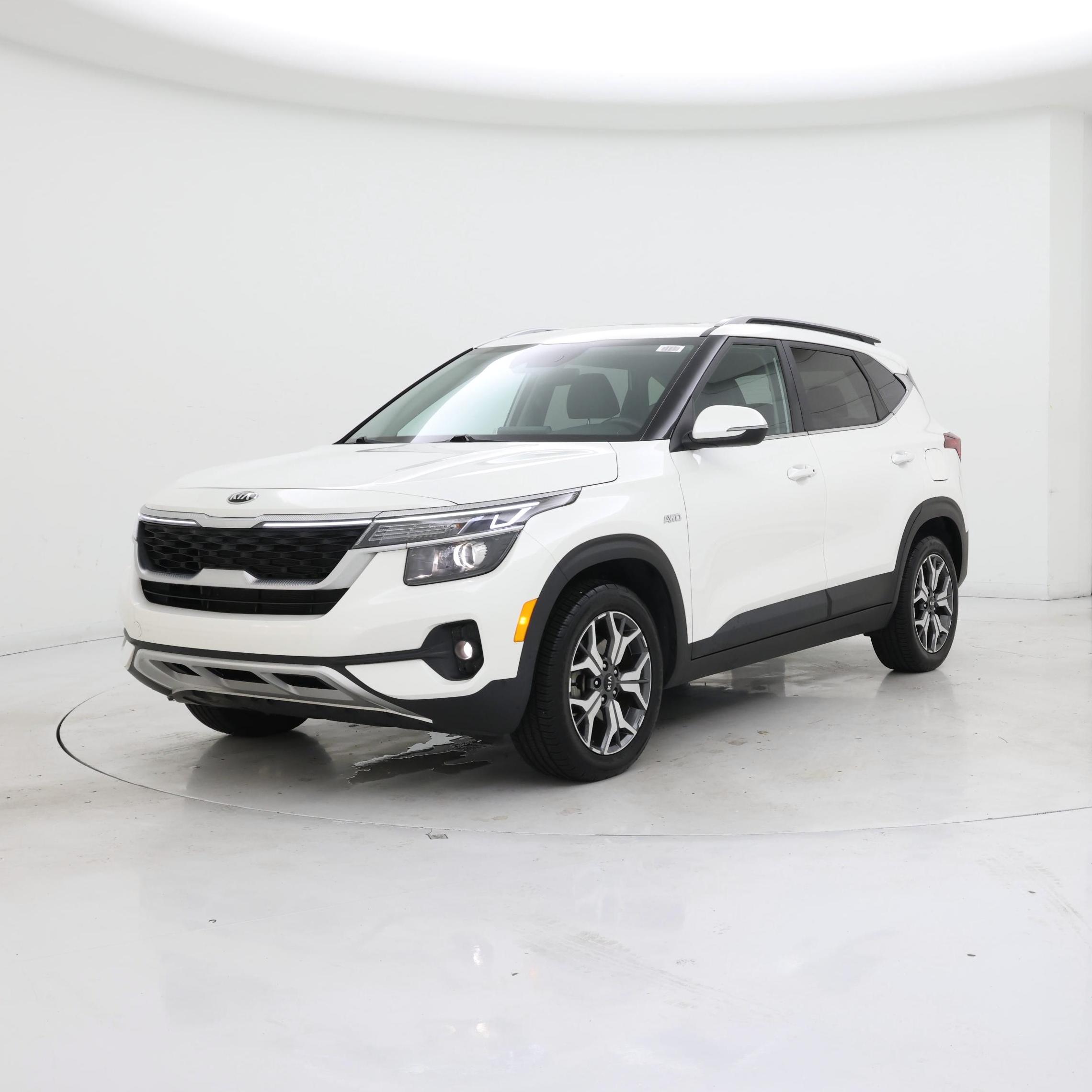 Thumbnail: 2021 Kia Seltos - 4