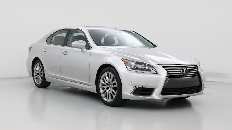 2017 Lexus LS 460 Hero Image