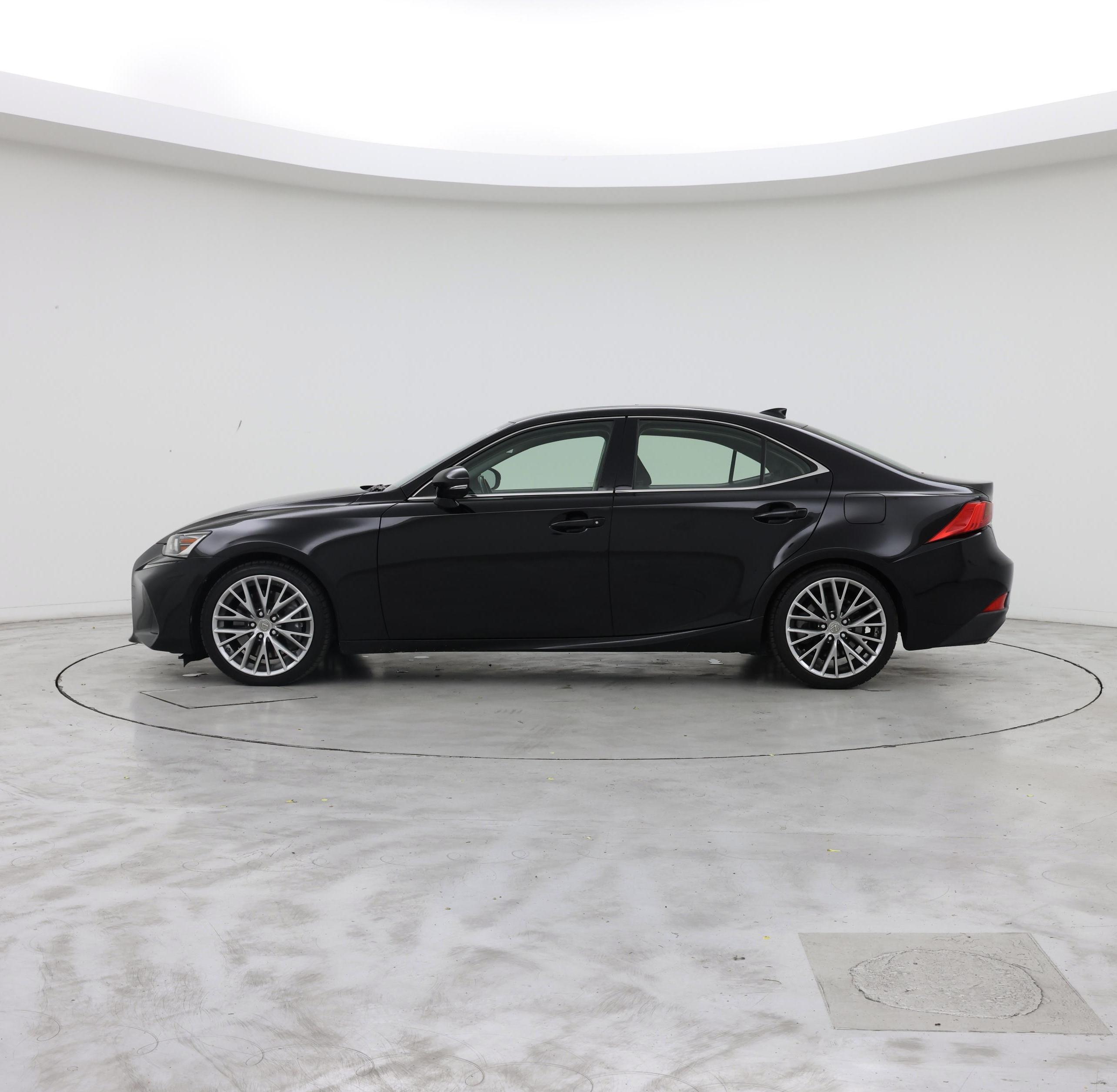 Thumbnail: 2017 Lexus IS - 3