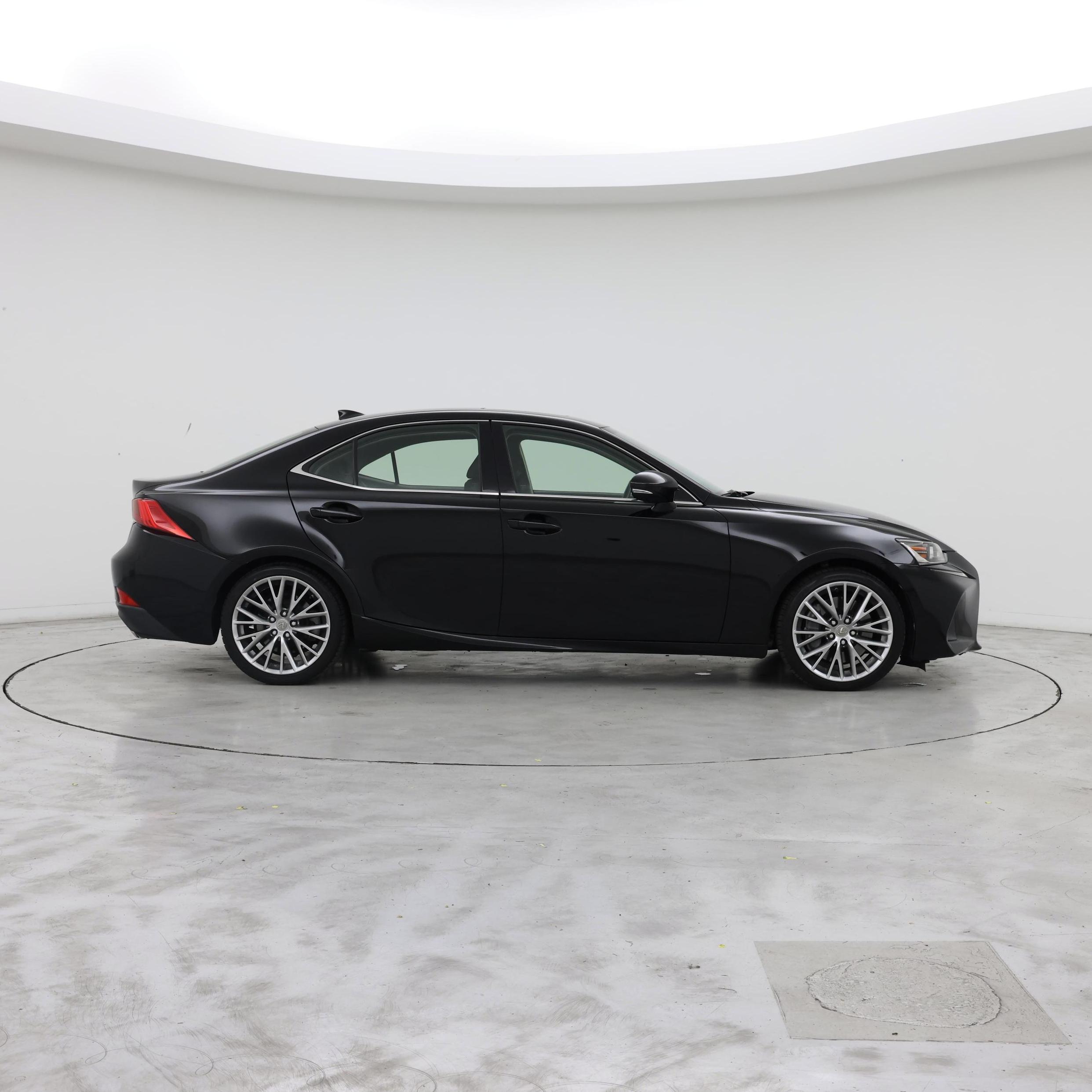 Thumbnail: 2017 Lexus IS - 7