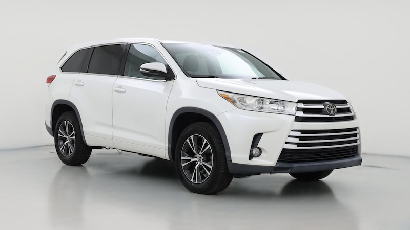 2018 Toyota Highlander Plus Hero Image