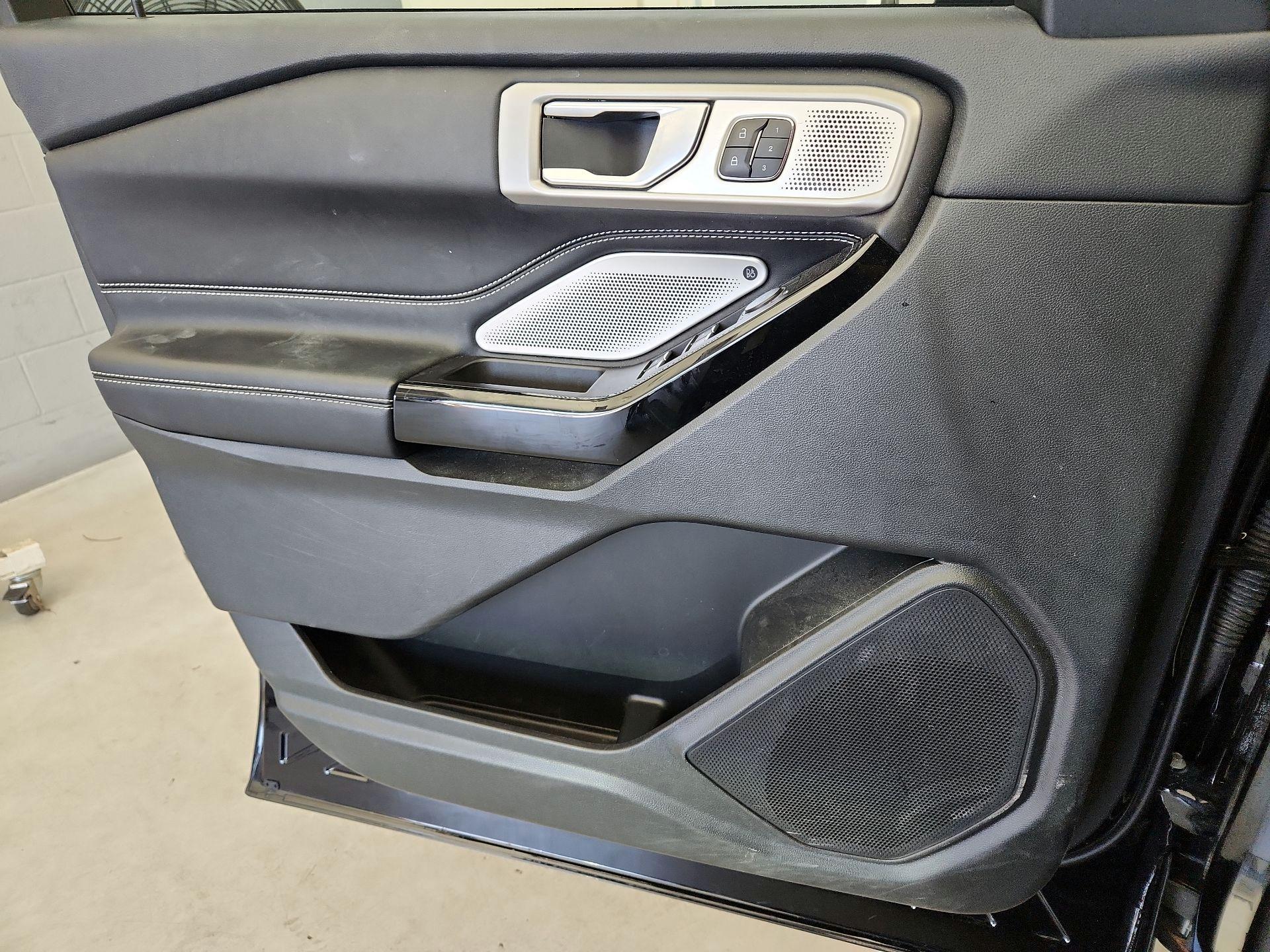 Thumbnail: 2022 Ford Explorer - 12