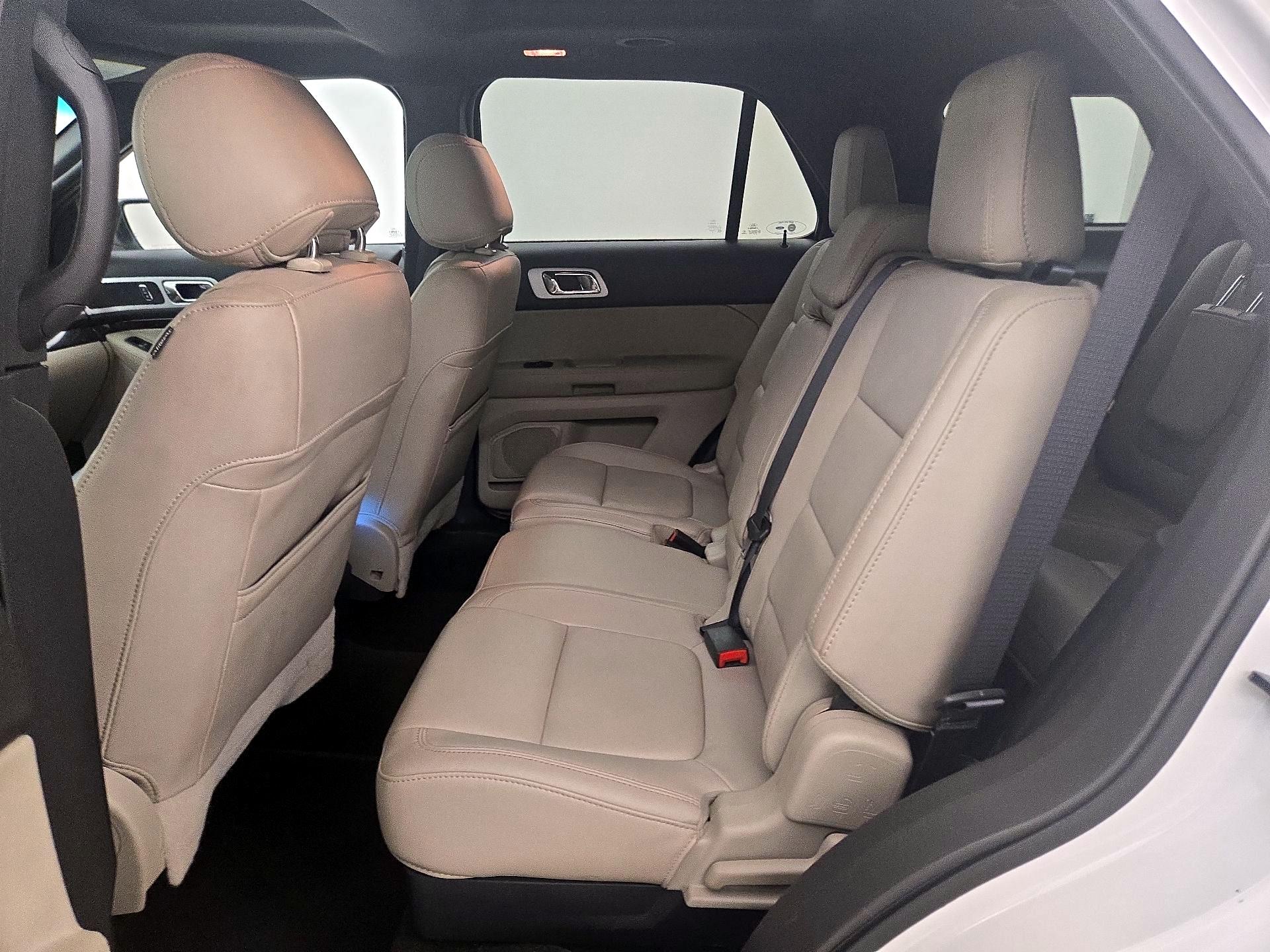 Thumbnail: 2015 Ford Explorer - 20