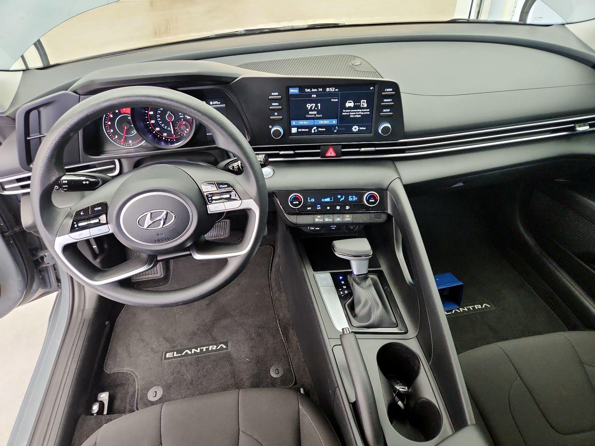 Thumbnail: 2023 Hyundai Elantra - 9