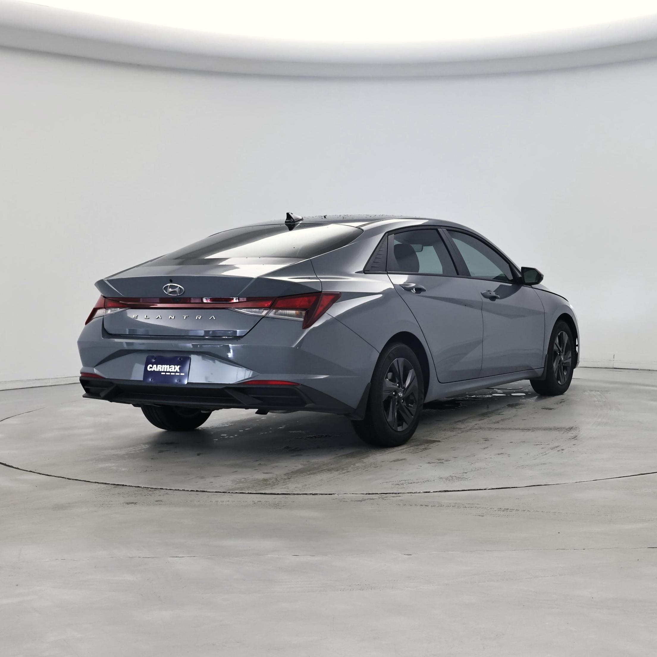 Thumbnail: 2023 Hyundai Elantra - 8