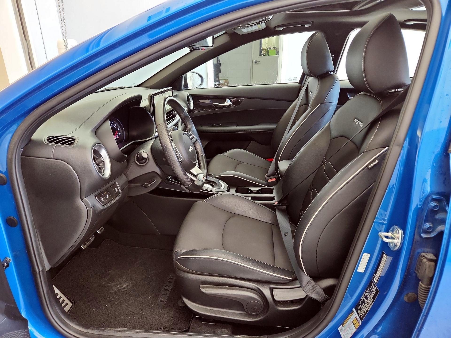 Thumbnail: 2023 Kia Forte - 11