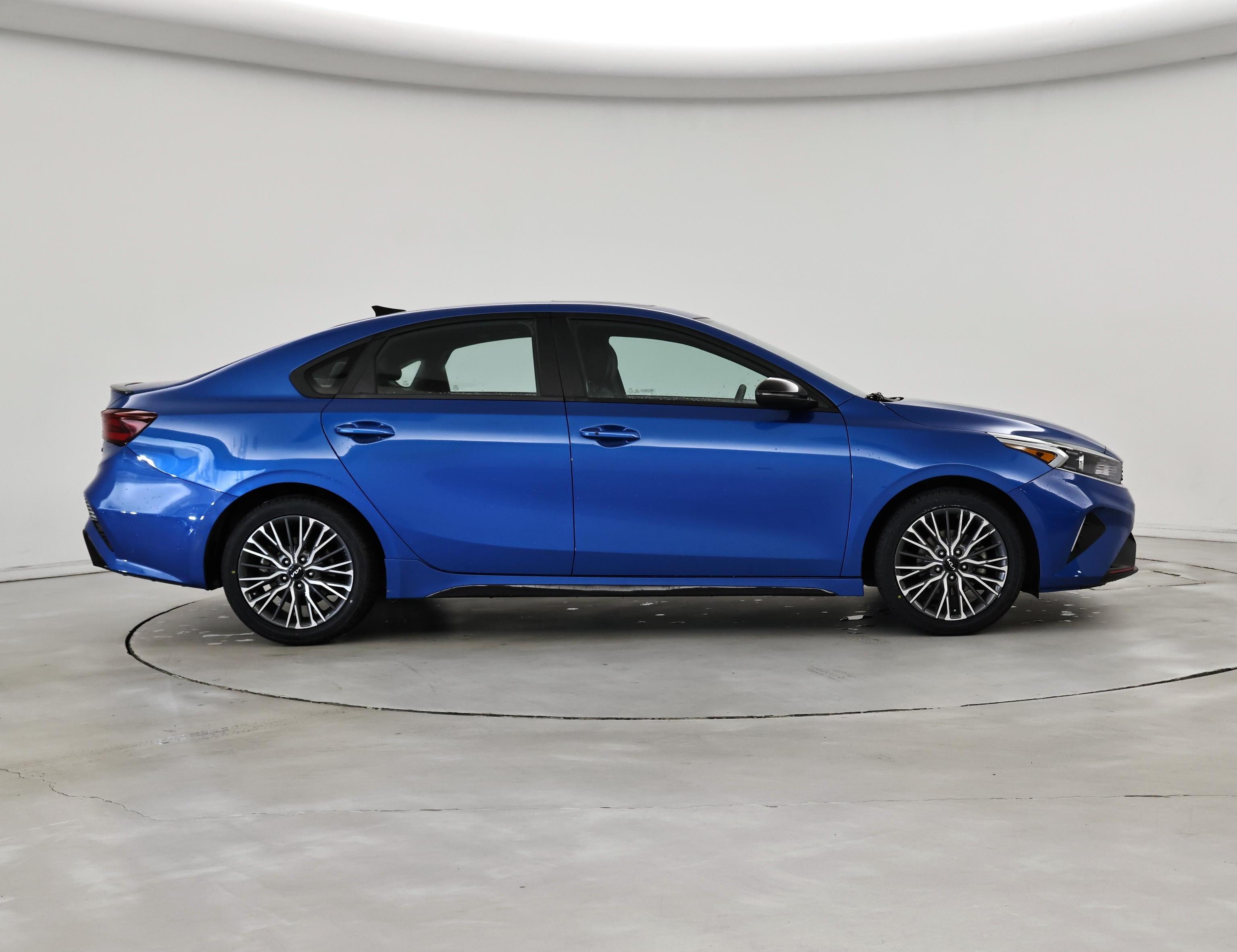Thumbnail: 2023 Kia Forte - 7