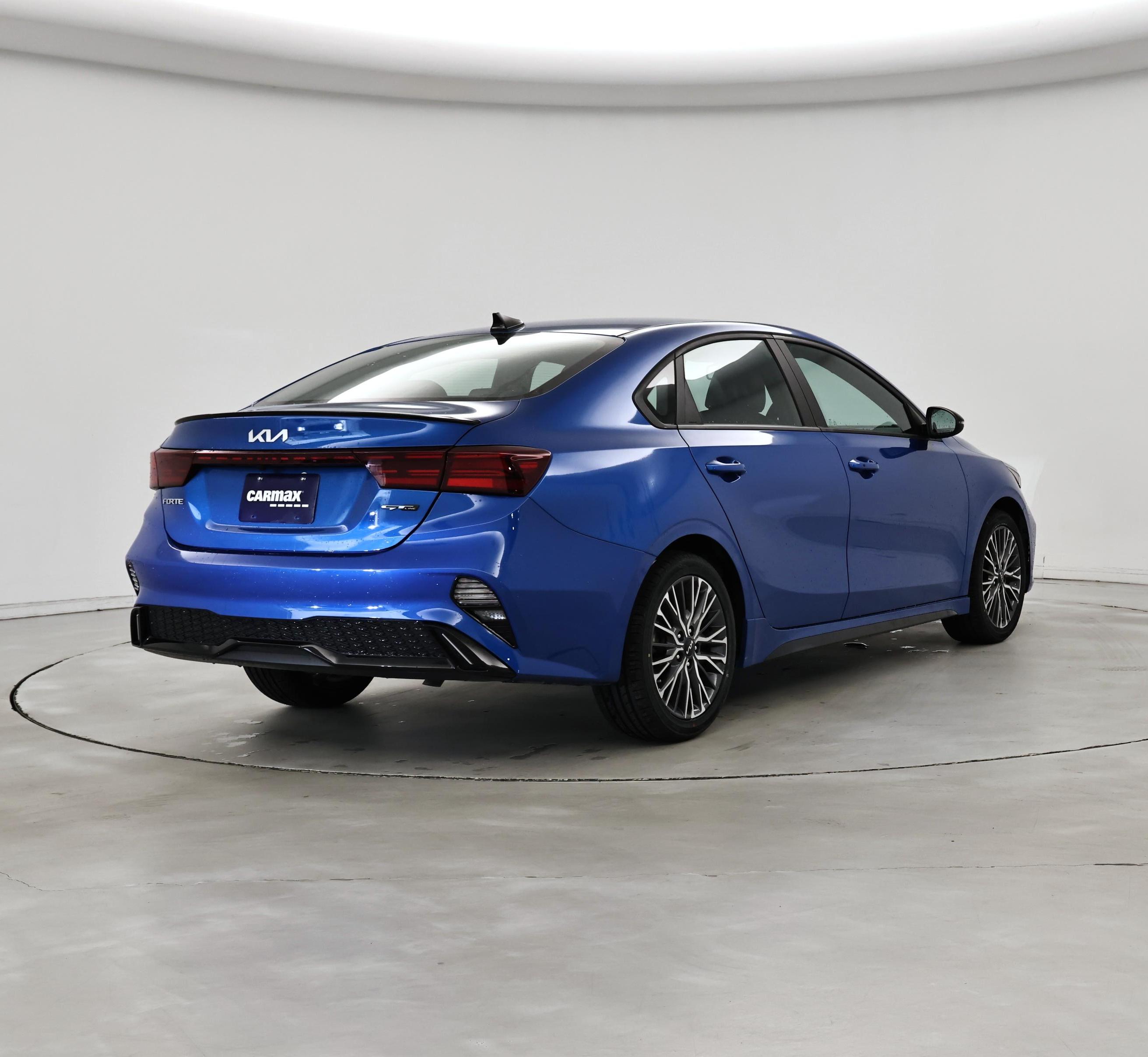 Thumbnail: 2023 Kia Forte - 8