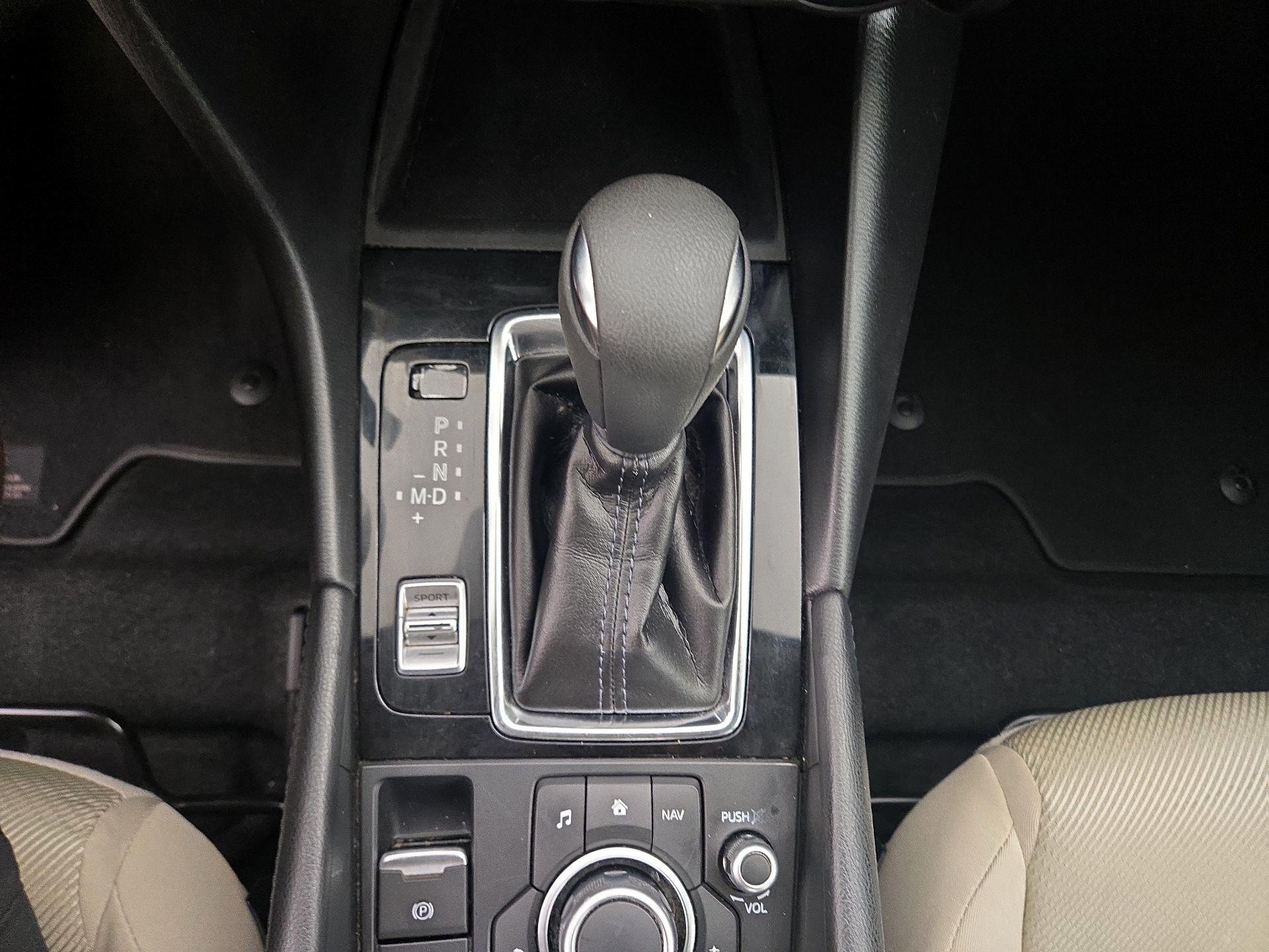 Thumbnail: 2017 Mazda Mazda3 - 17