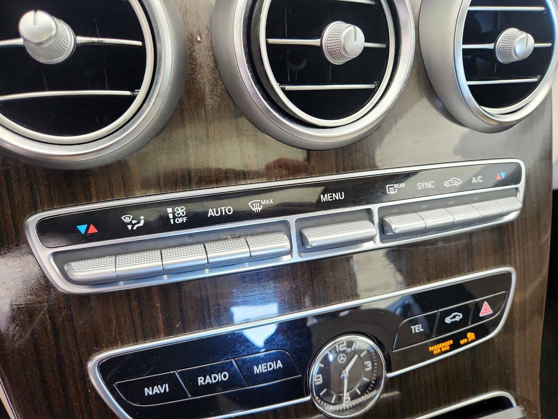 Thumbnail: 2019 Mercedes-Benz C-Class - 16